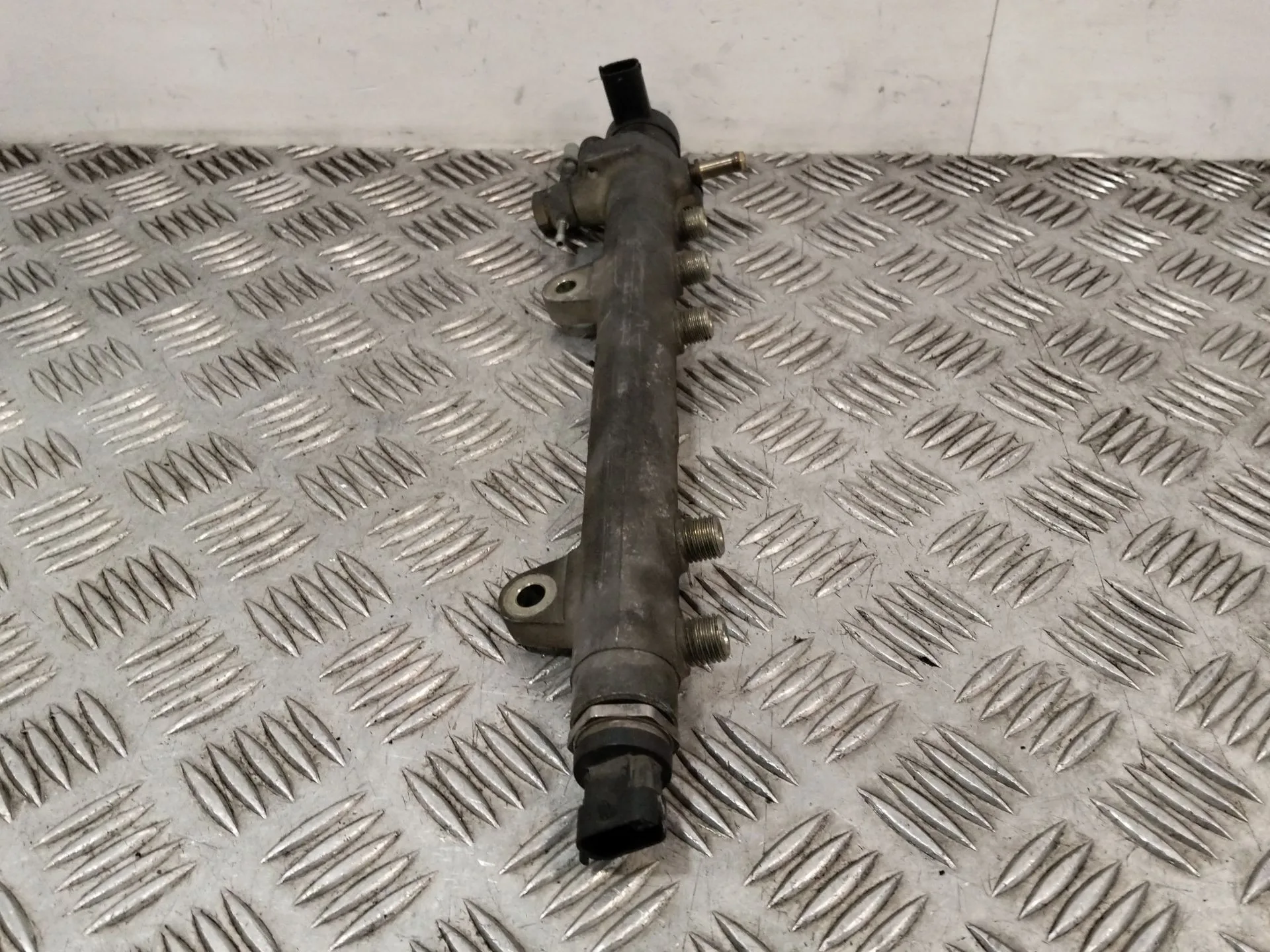 Rampa Inyectora para Chevrolet Aveo Hatchback (T300)