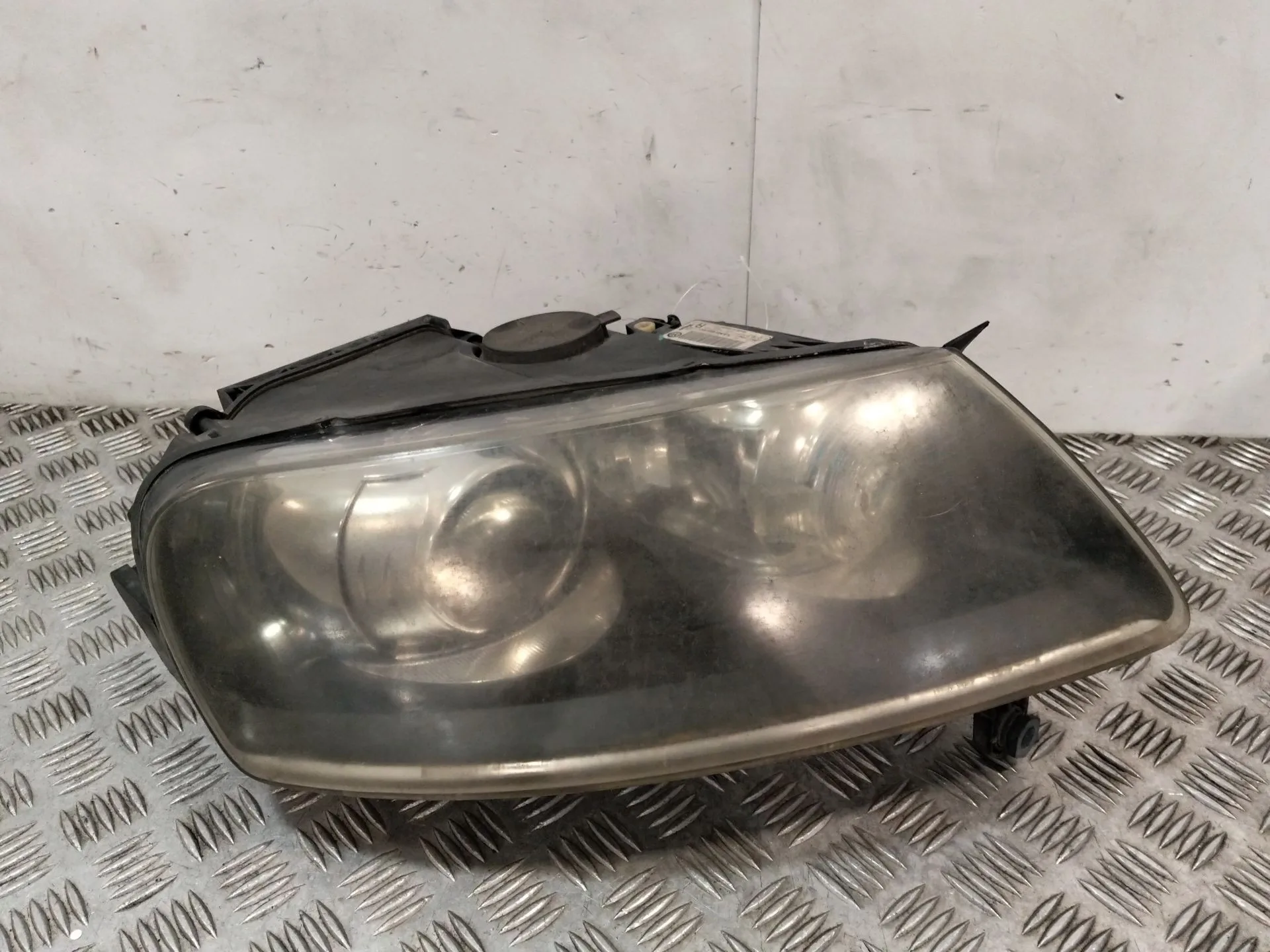 Faro Derecho para Volkswagen Touareg (7La, 7L6, 7L7)