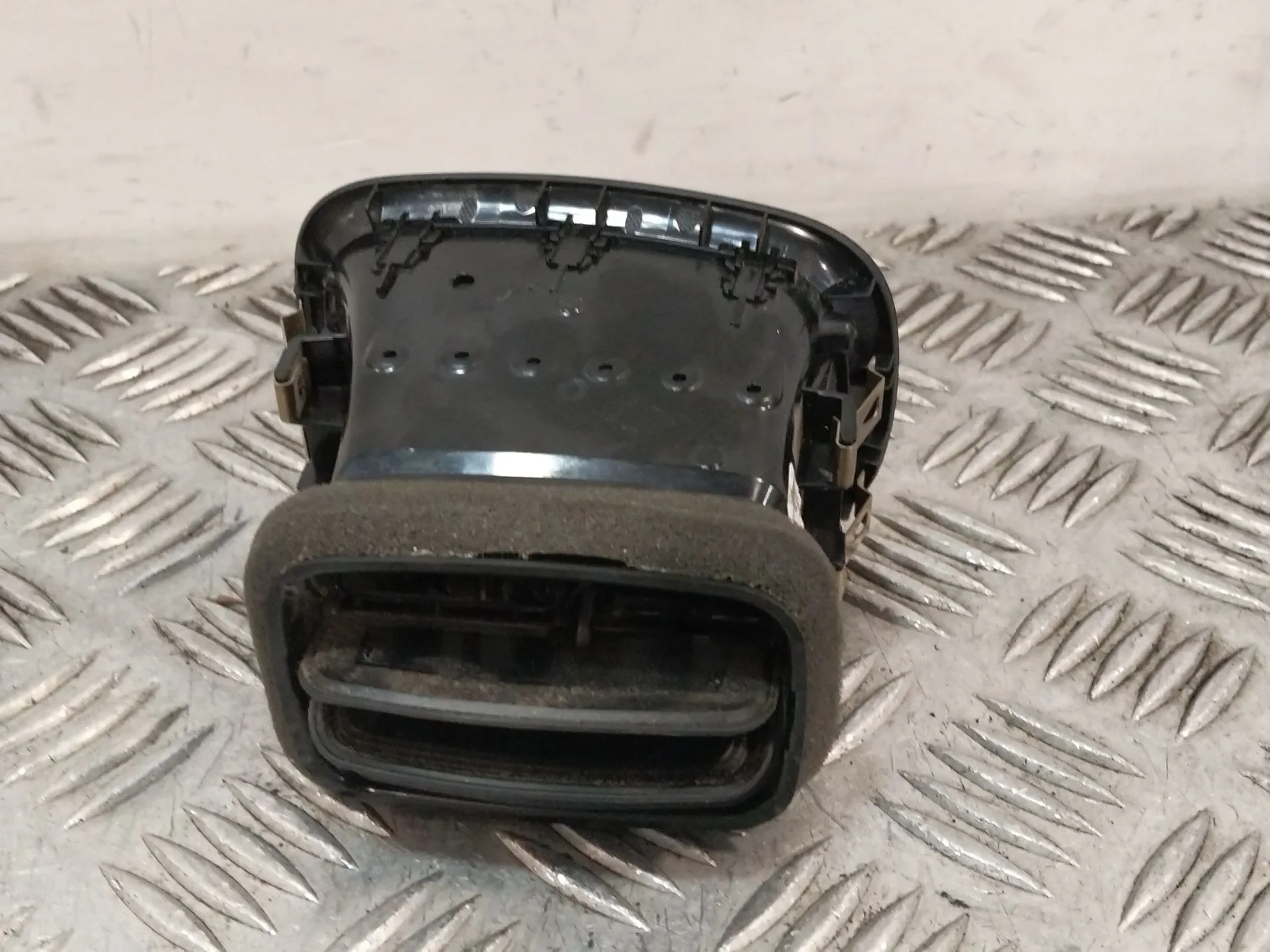 Aireador Lateral Izquierdo para Mini Countryman (F60)