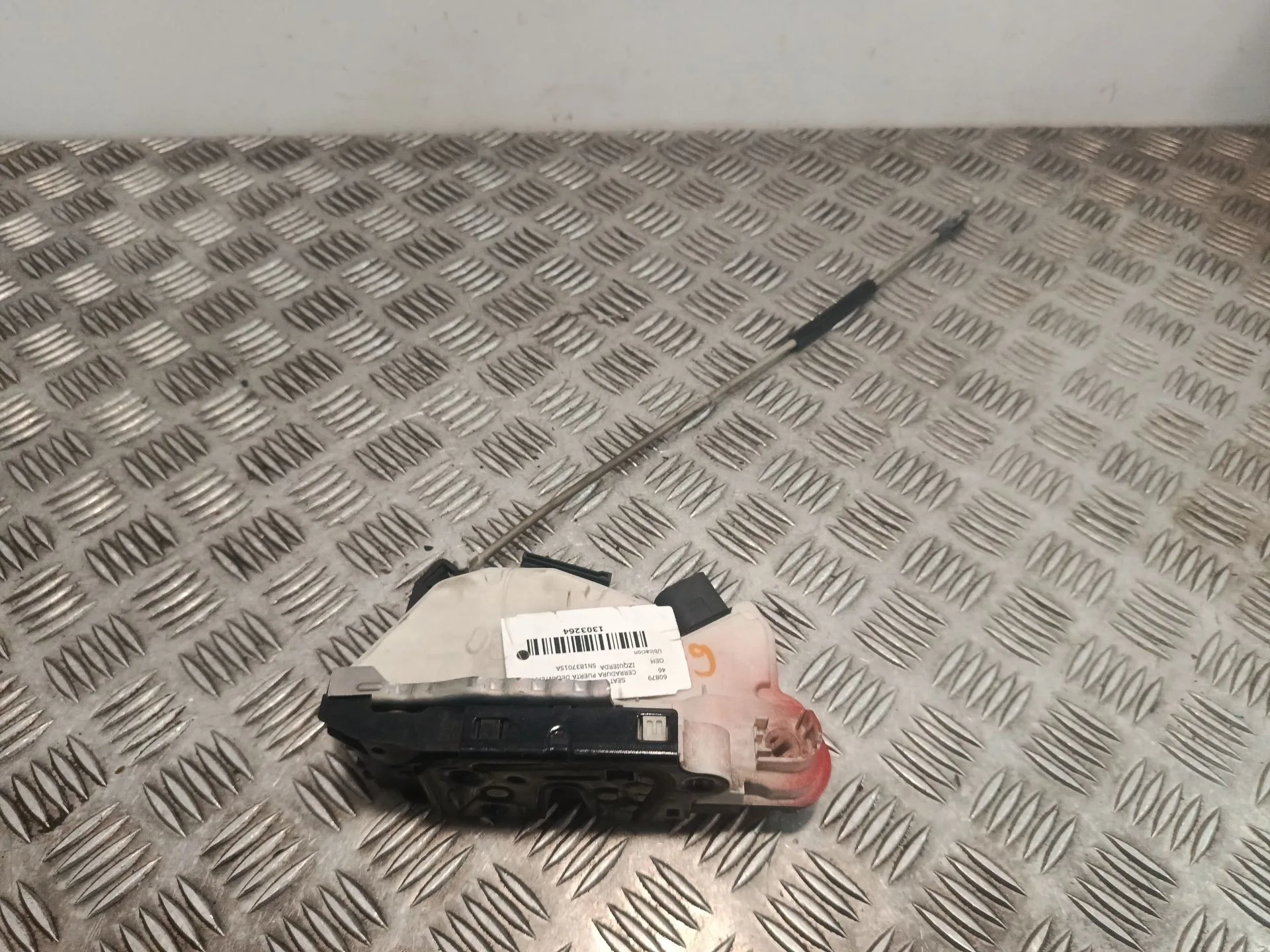 Cerradura Puerta Delantera Izquierda para Seat Ibiza Iv Sc (6J1, 6P5)