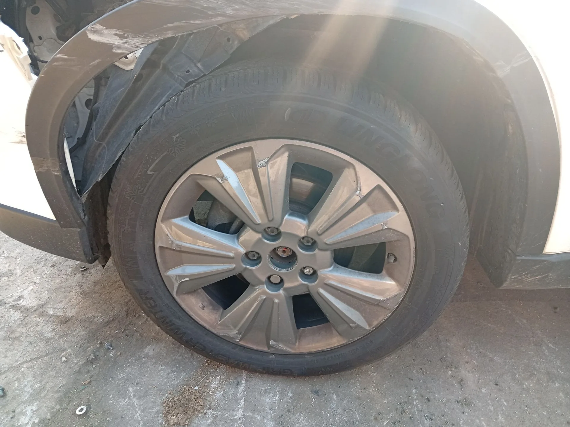 Mangueta Delantera Izquierda para Suzuki Vitara (Ly)