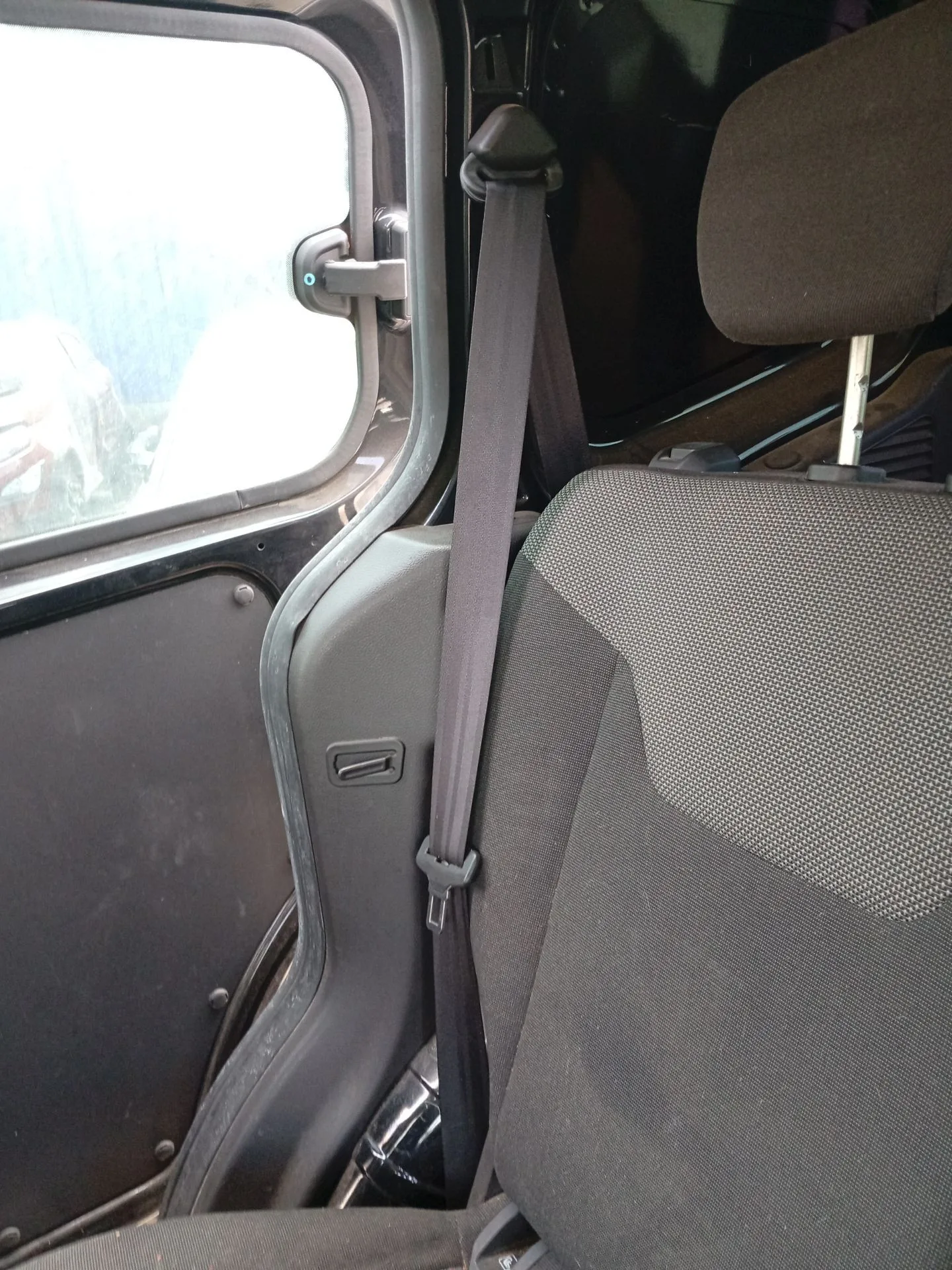 Cinturon Seguridad Trasero Derecho para Ford Transit Courier B460 Furgoneta/Monovolumen
