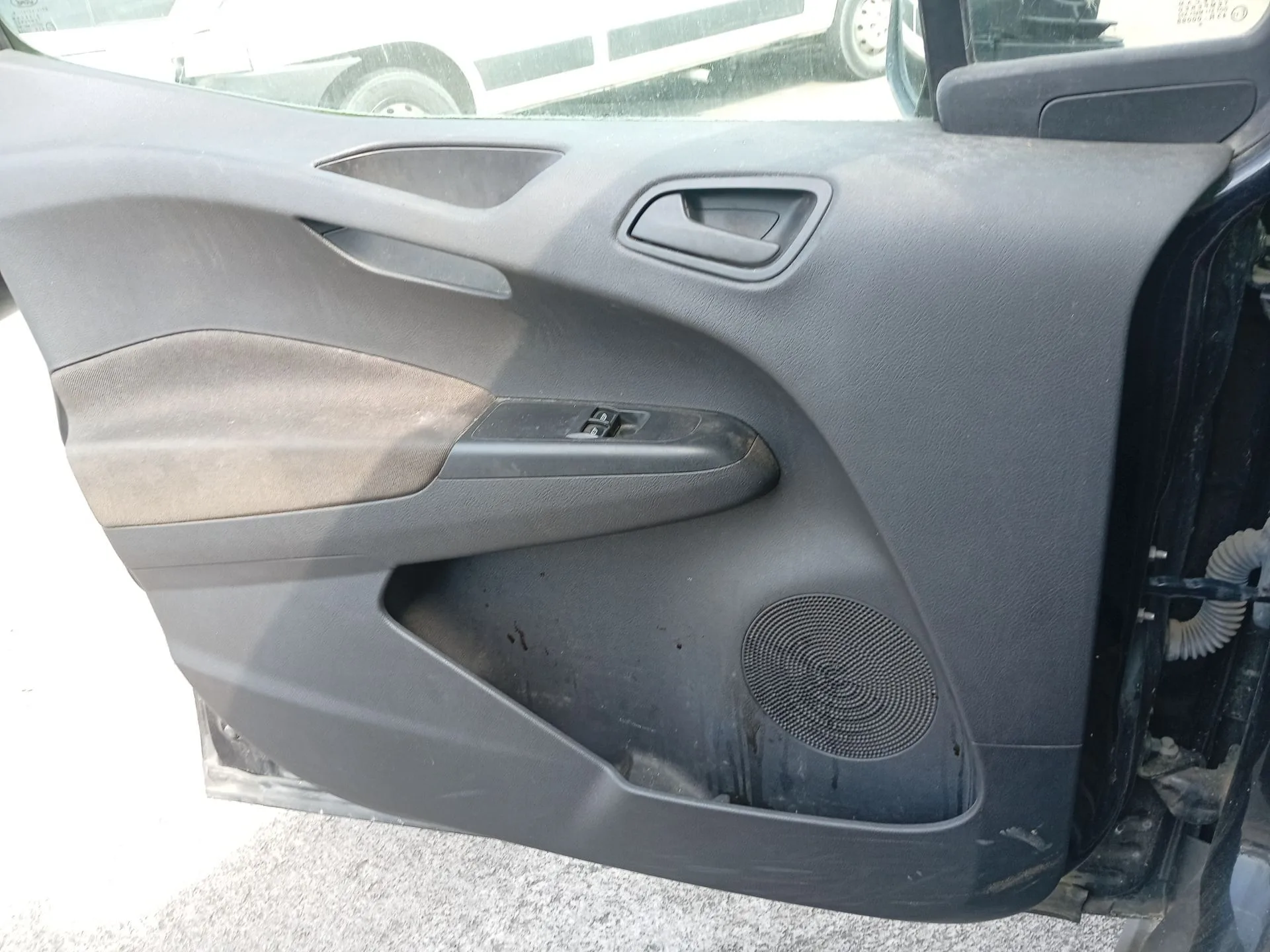 Guarnecido Puerta Delantera Izquierda para Ford Transit Courier B460 Furgoneta/Monovolumen