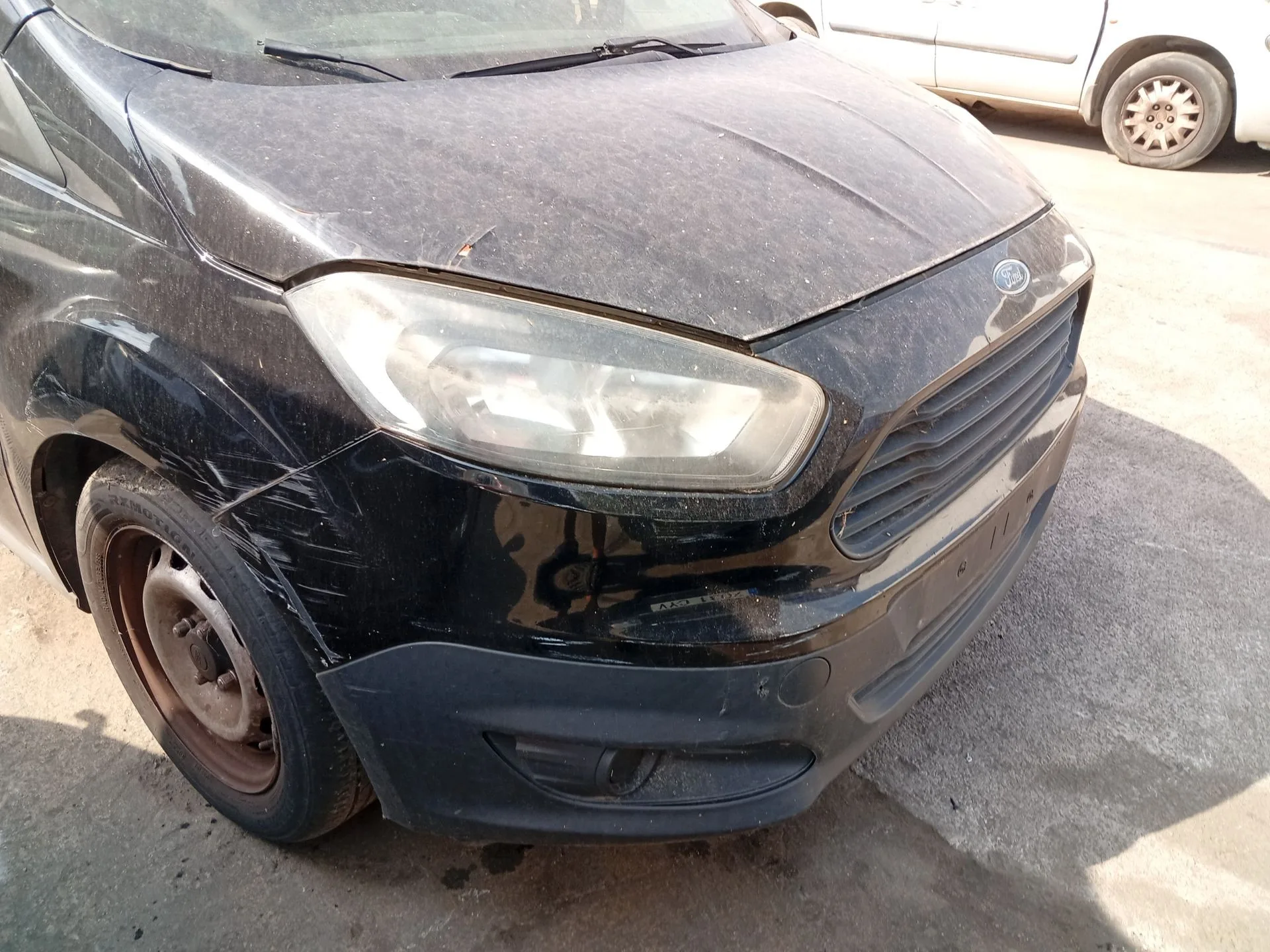 Paragolpes Delantero para Ford Transit Courier B460 Furgoneta/Monovolumen