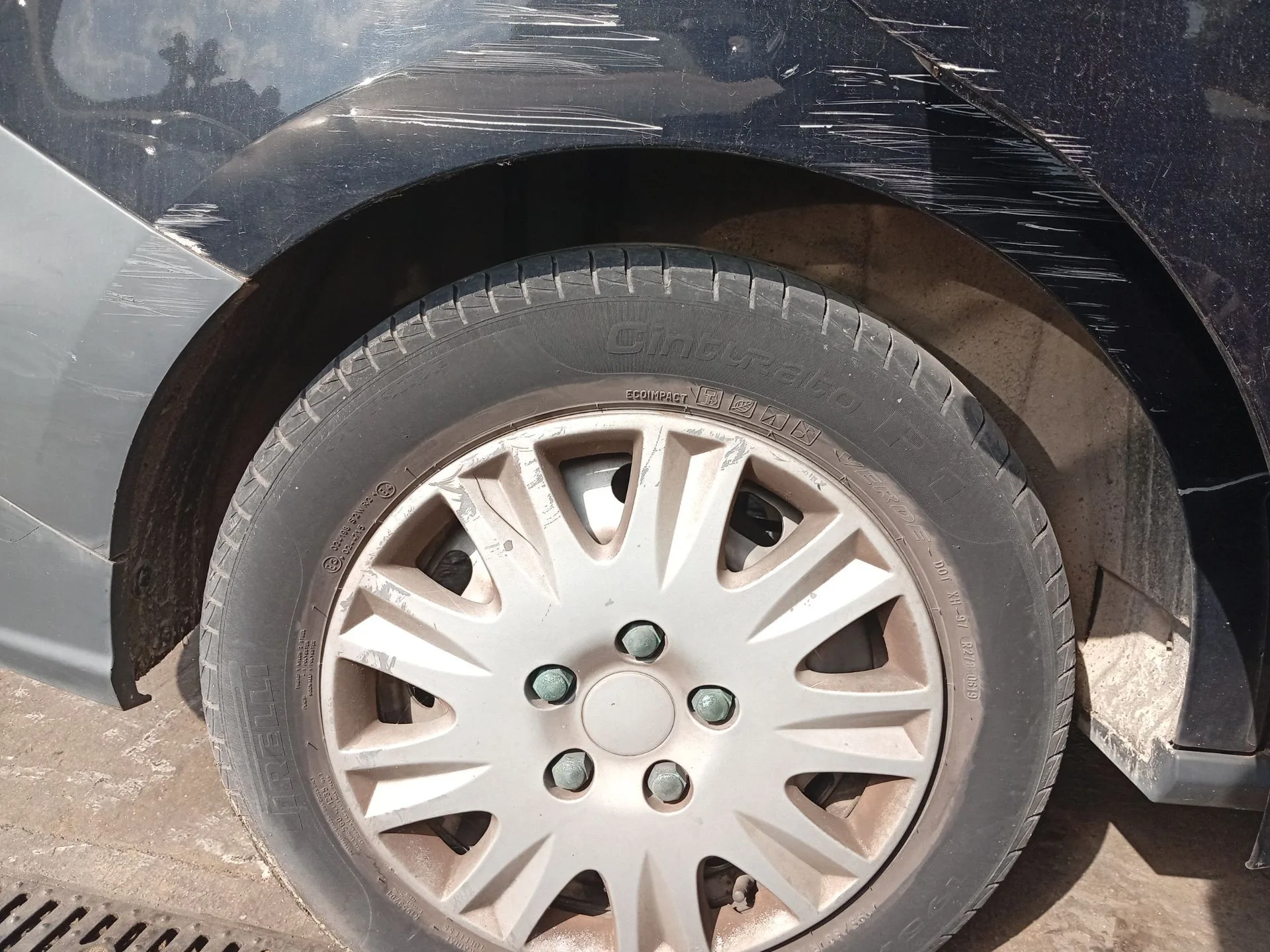 Paso De Rueda Trasero Derecho para Ford Transit Courier B460 Furgoneta/Monovolumen
