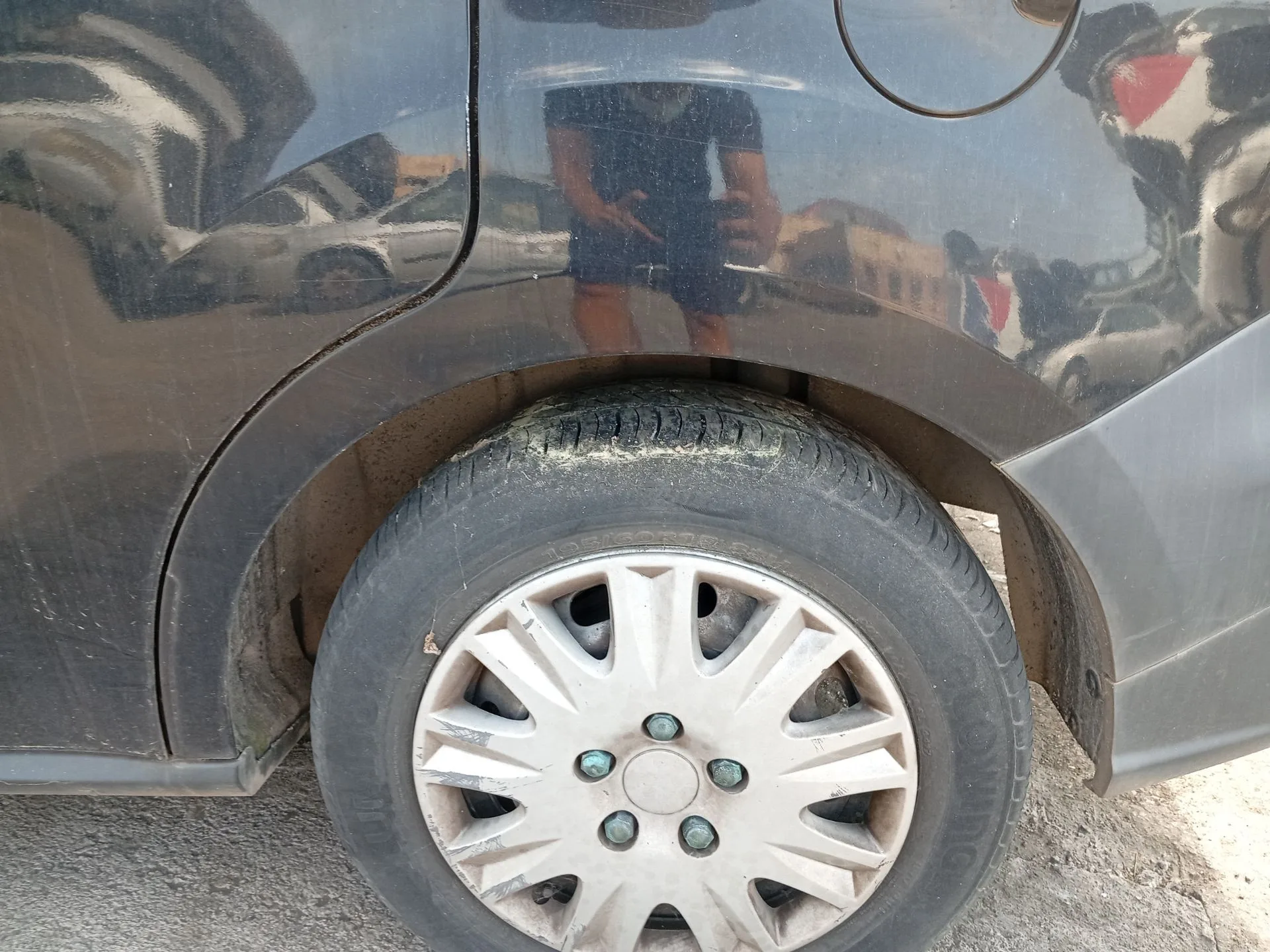 Paso De Rueda Trasero Izquierdo para Ford Transit Courier B460 Furgoneta/Monovolumen