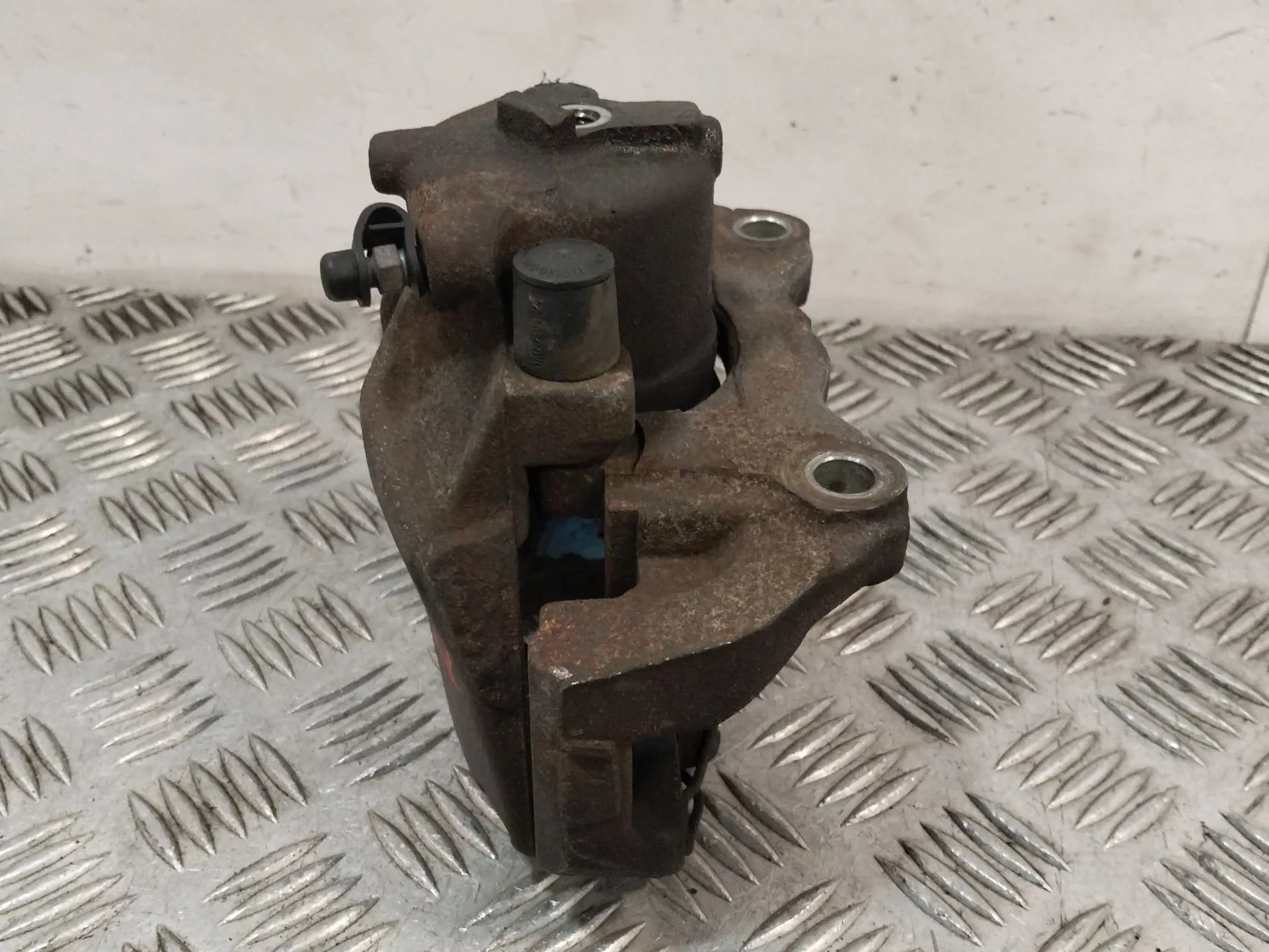 Pinza Freno Delantera Izquierda para Opel Astra H (A04)