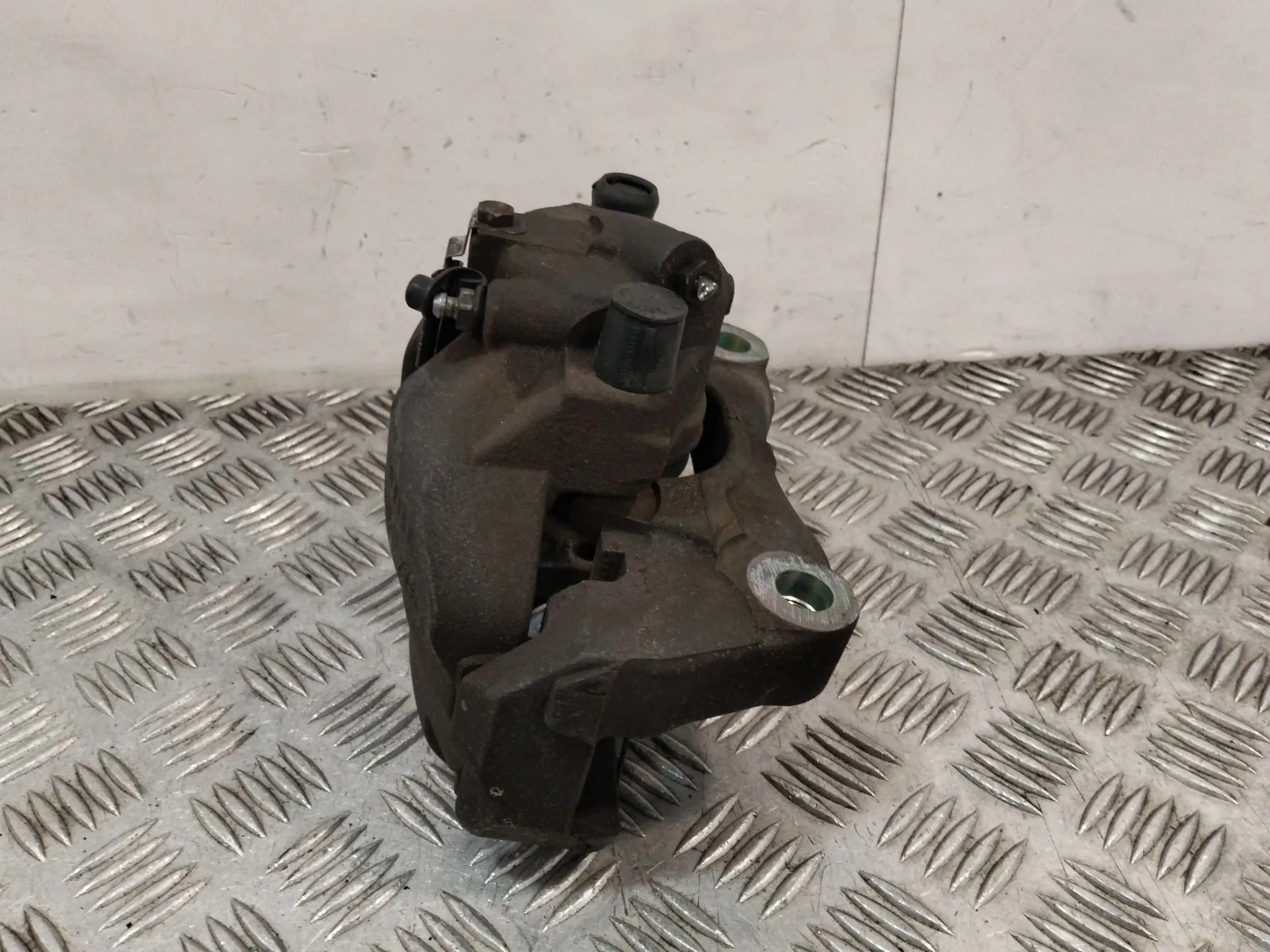 Pinza Freno Delantera Izquierda para Volkswagen Touareg (7La)