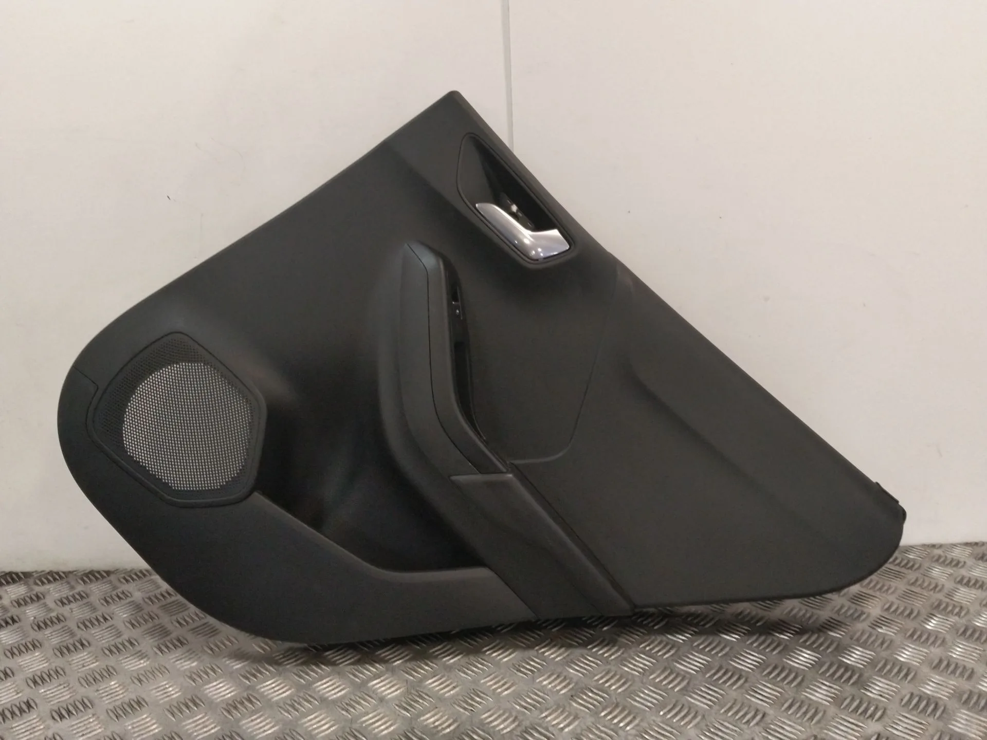 Guarnecido Puerta Trasera Derecha para Ford Puma (J2K, Cf7)