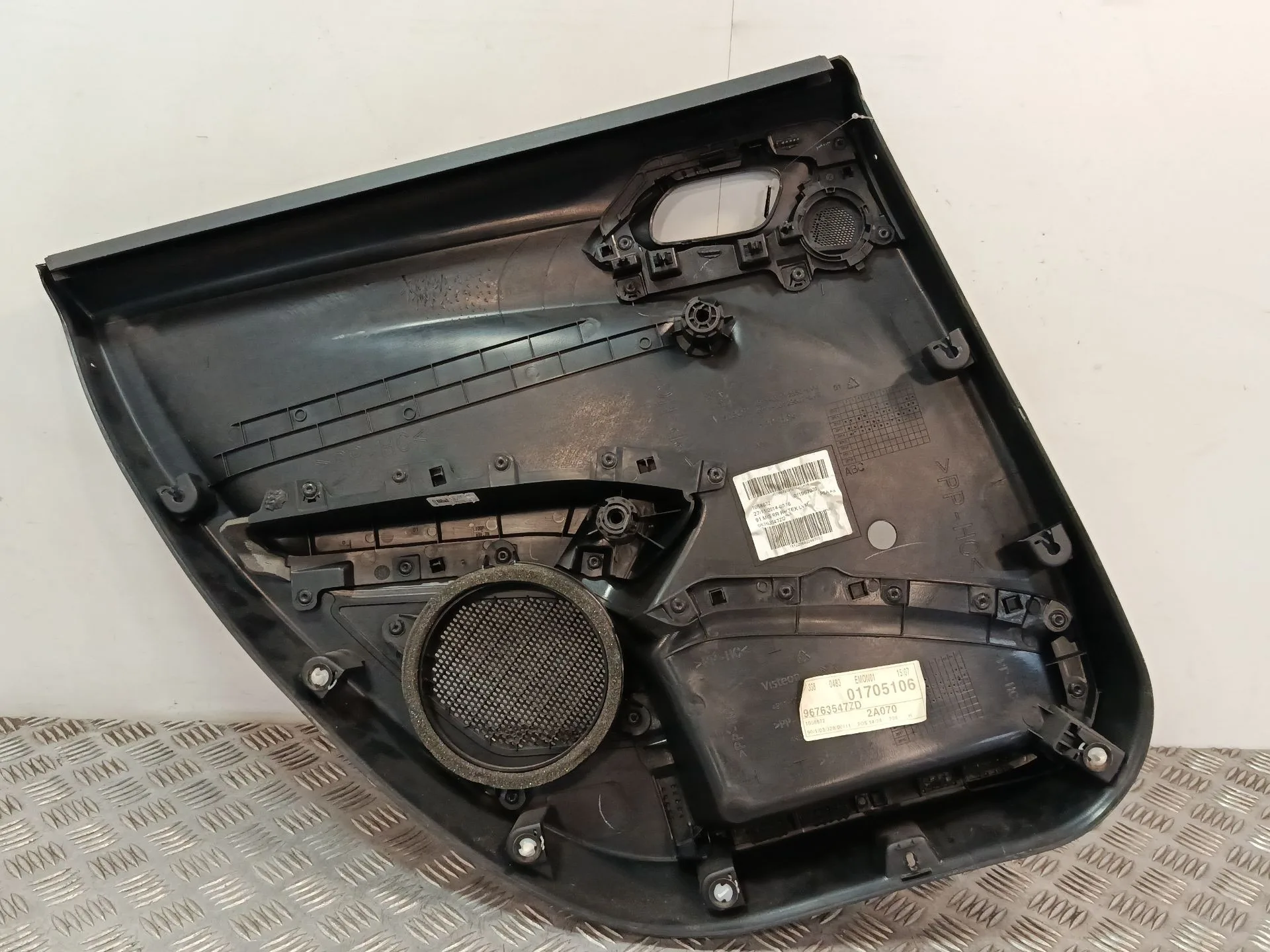 Guarnecido Puerta Trasera Derecha para Peugeot 208 Ii (Ub_, Up_, Uw_, Uj_)