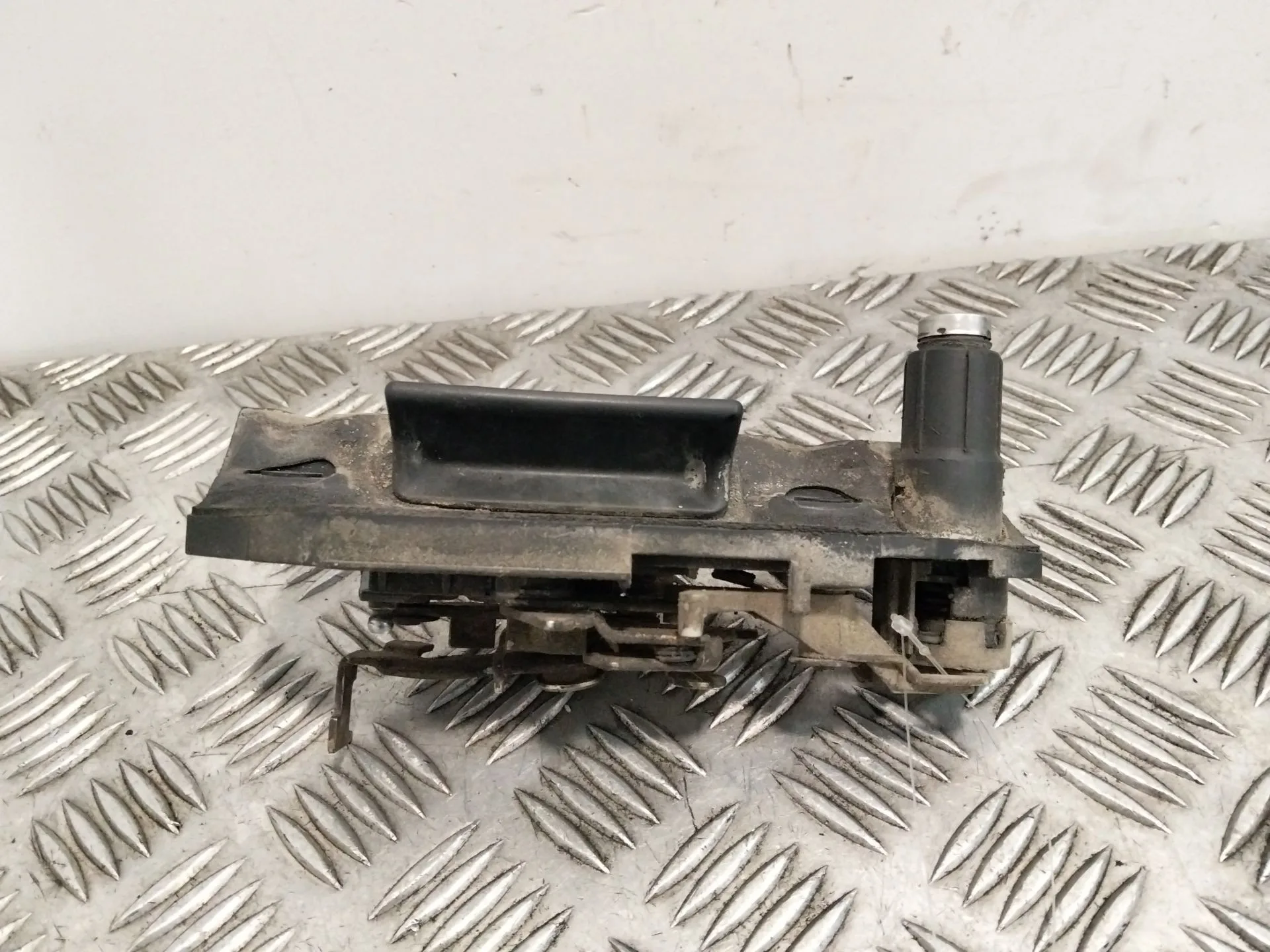Cerradura Maletero / Porton para Mercedes-Benz Vito Furgoneta (W638)