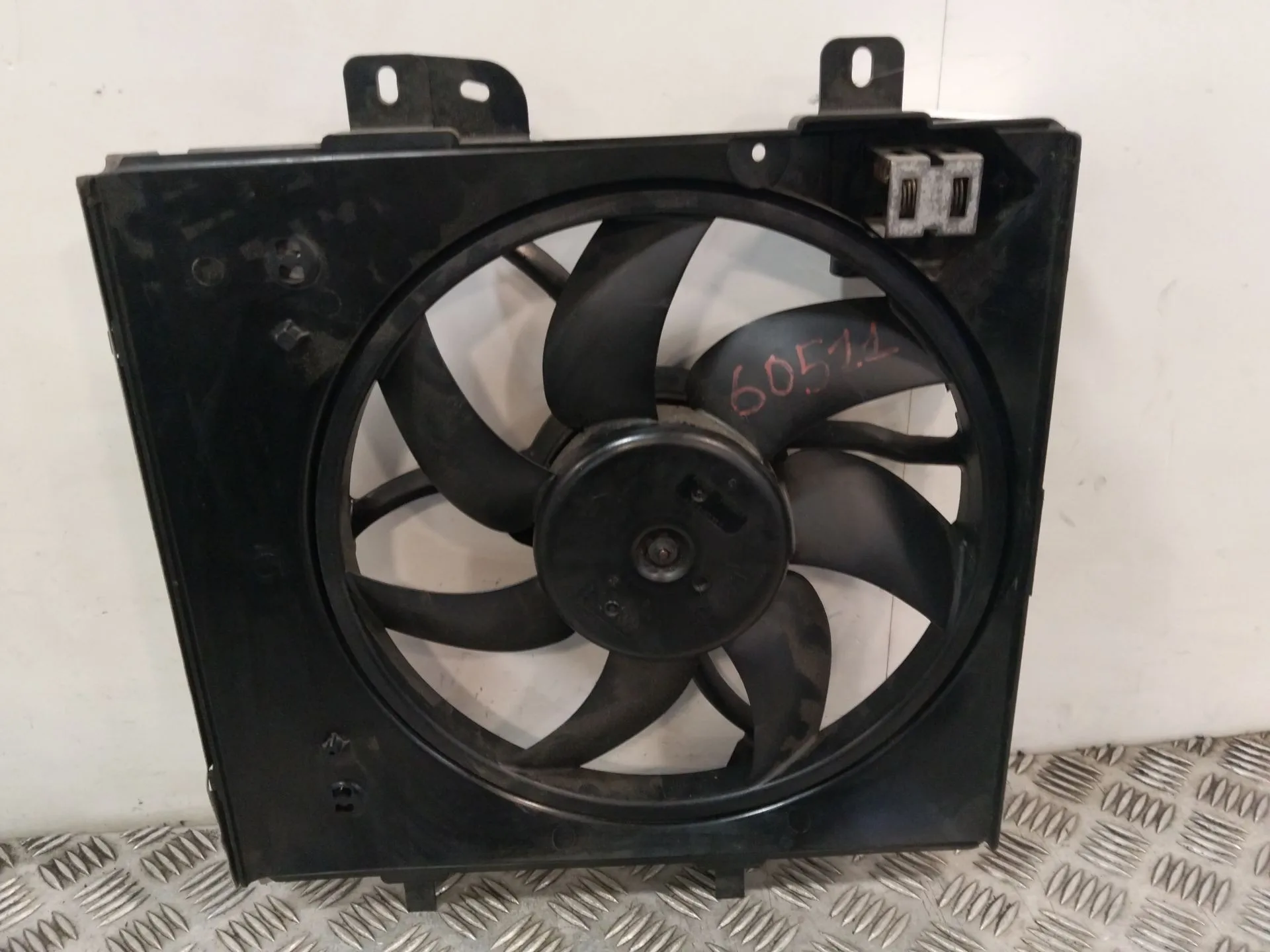 Electroventilador para Citroën C-Elysee (Dd_)