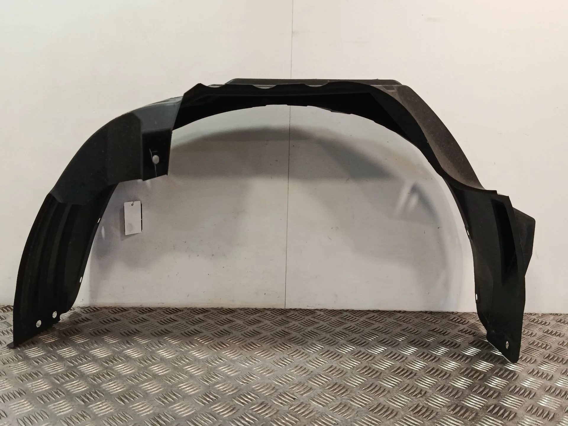 Plastico Paso Rueda Trasero Derecho para Isuzu D-Max Ii (Tfr, Tfs)