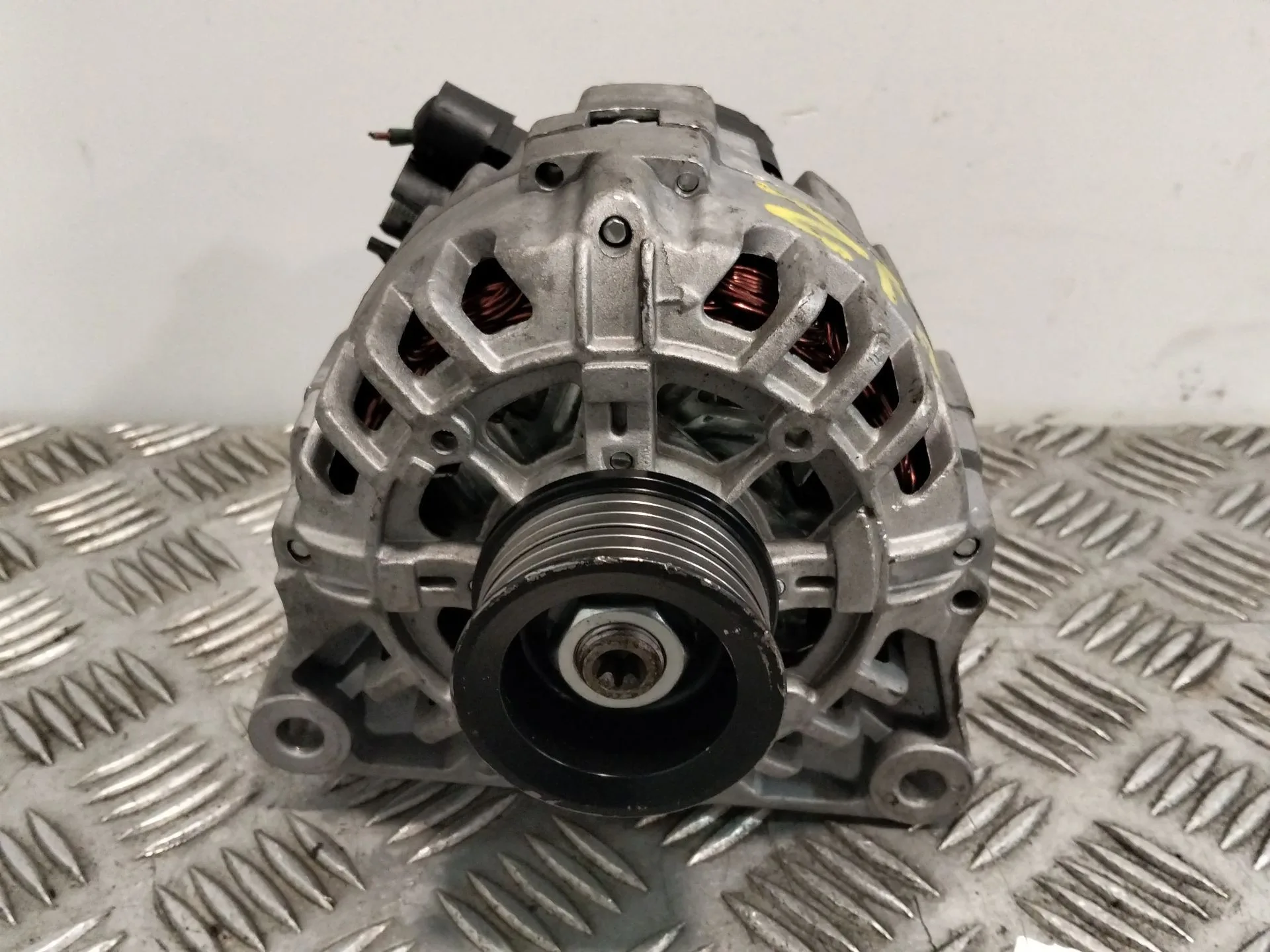 Alternador para Peugeot Expert Caja/Chasis (223)