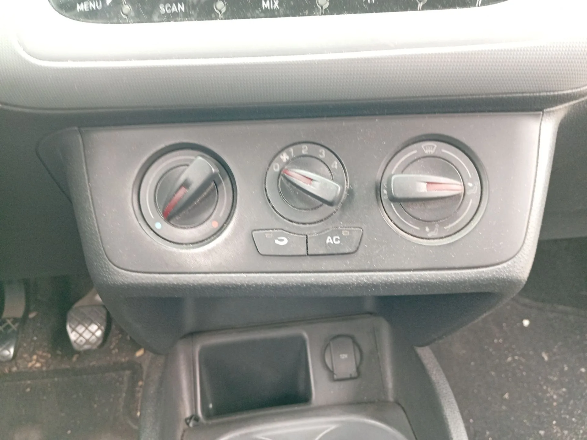 Mando Climatizador para Seat Ibiza Iv (6J5, 6P1)