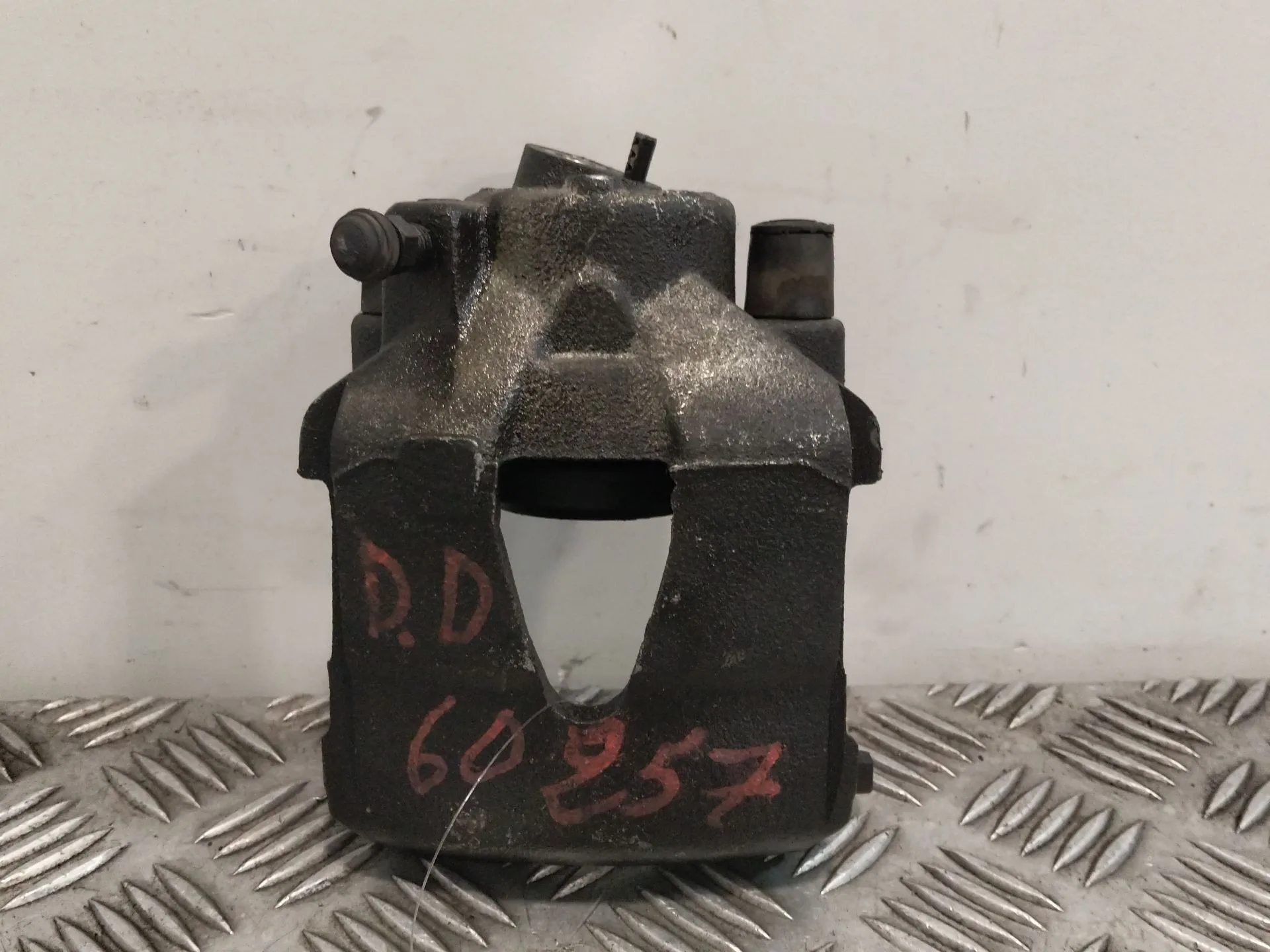 Pinza Freno Delantera Derecha para Volkswagen Polo Iv (9N_, 9A_)