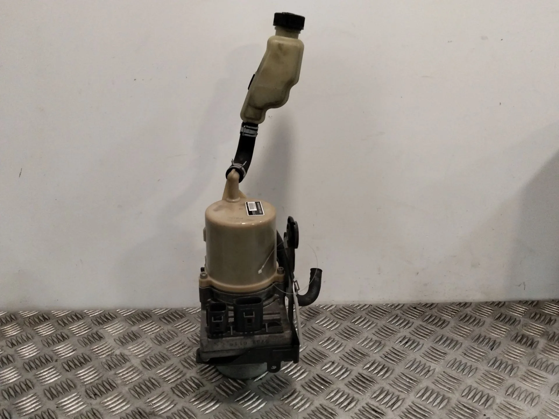 Bomba Direccion para Mazda 3 Sedan (Bl)