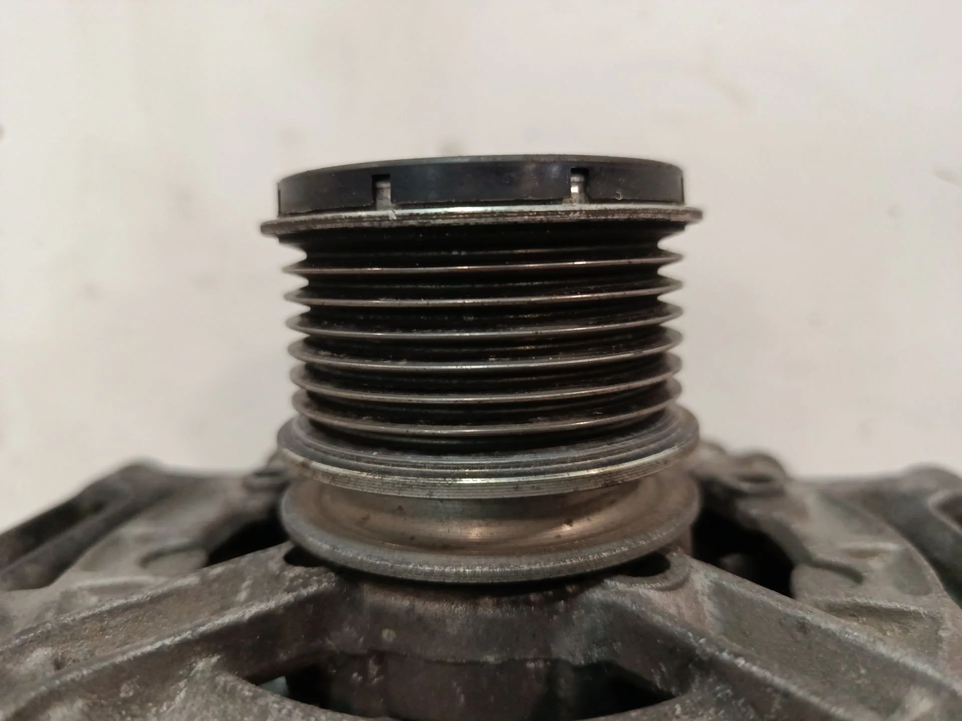 Alternador para Mercedes-Benz Clase C (W203)