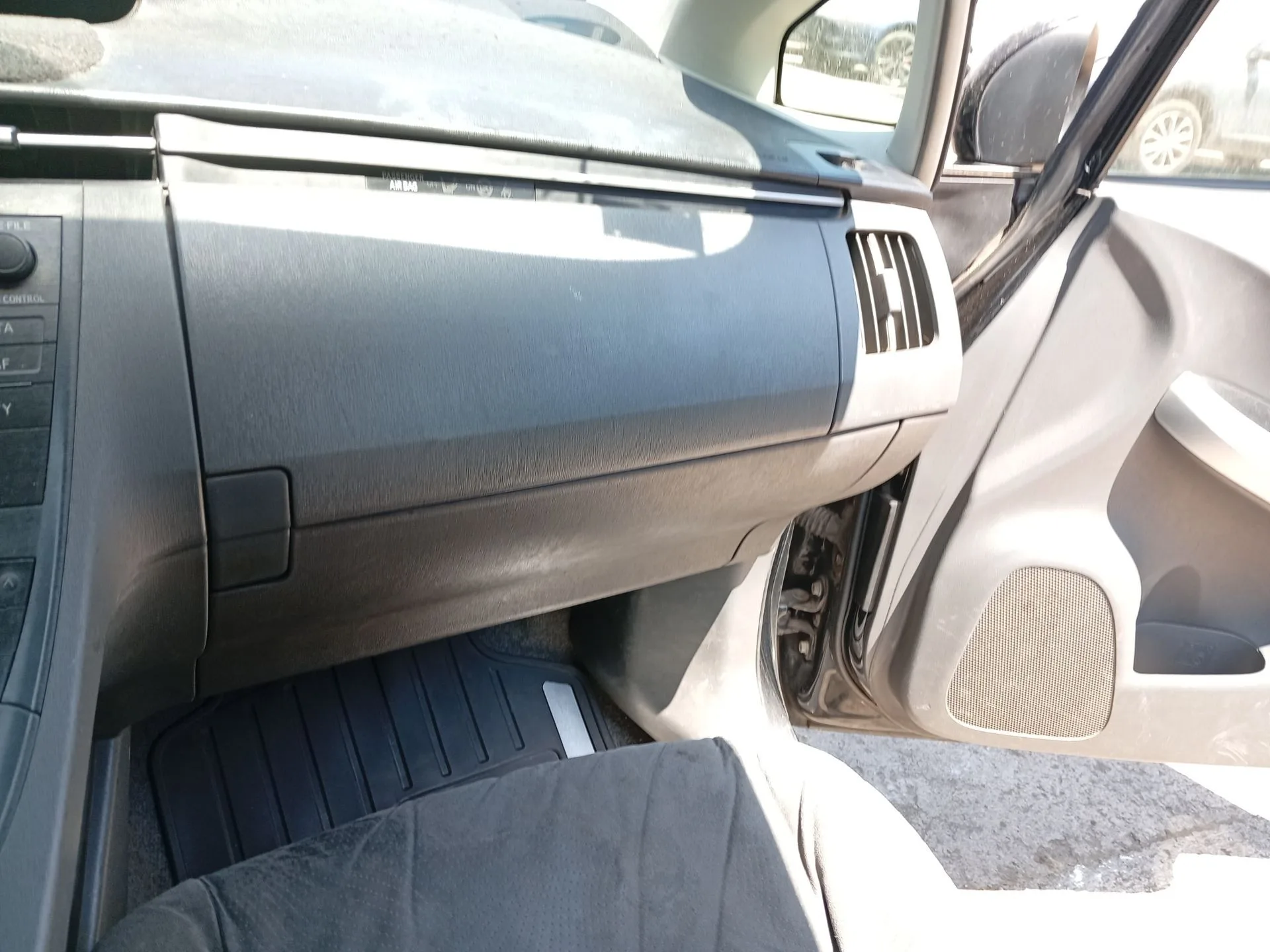 Guantera para Toyota Prius (_W3_)