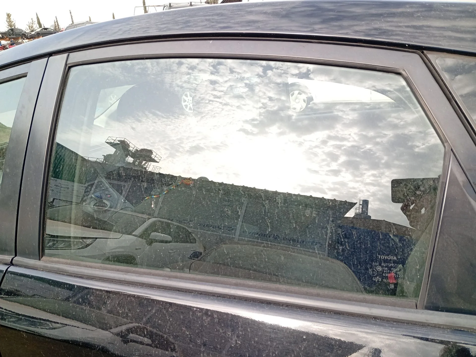 Luna Trasera Izquierda para Toyota Prius (_W3_)