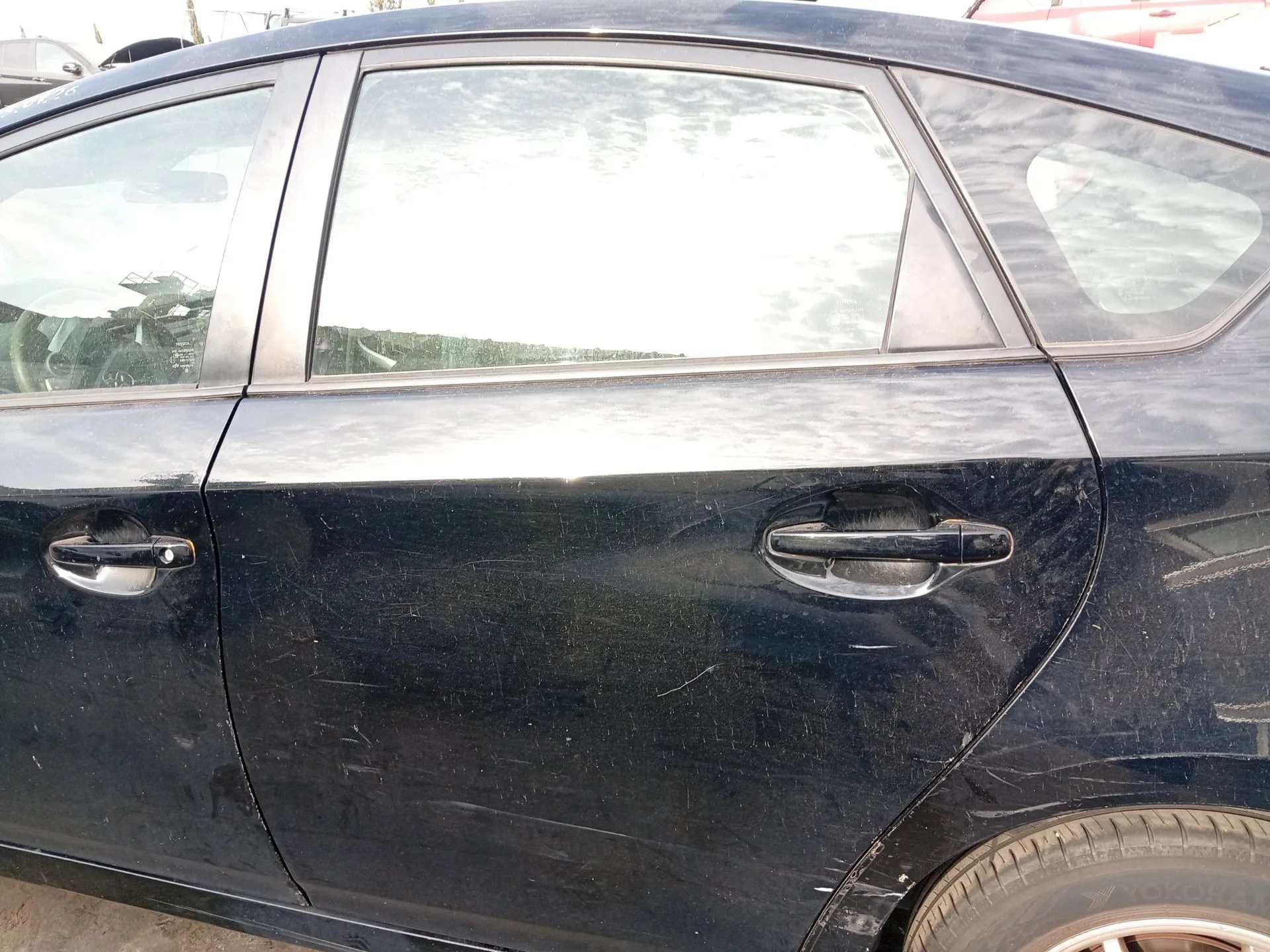 Puerta Trasera Izquierda para Toyota Prius (_W3_)