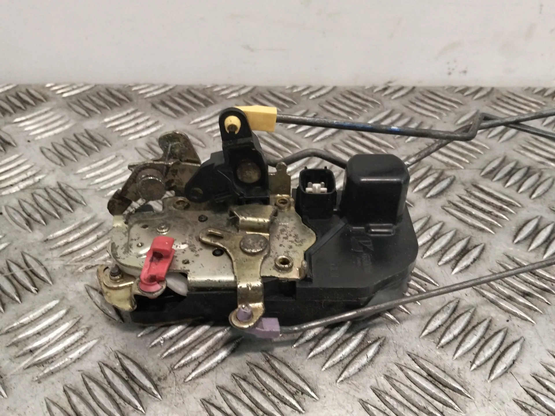 Cerradura Puerta Delantera Izquierda para Chrysler Sebring Berlina (Jr41)