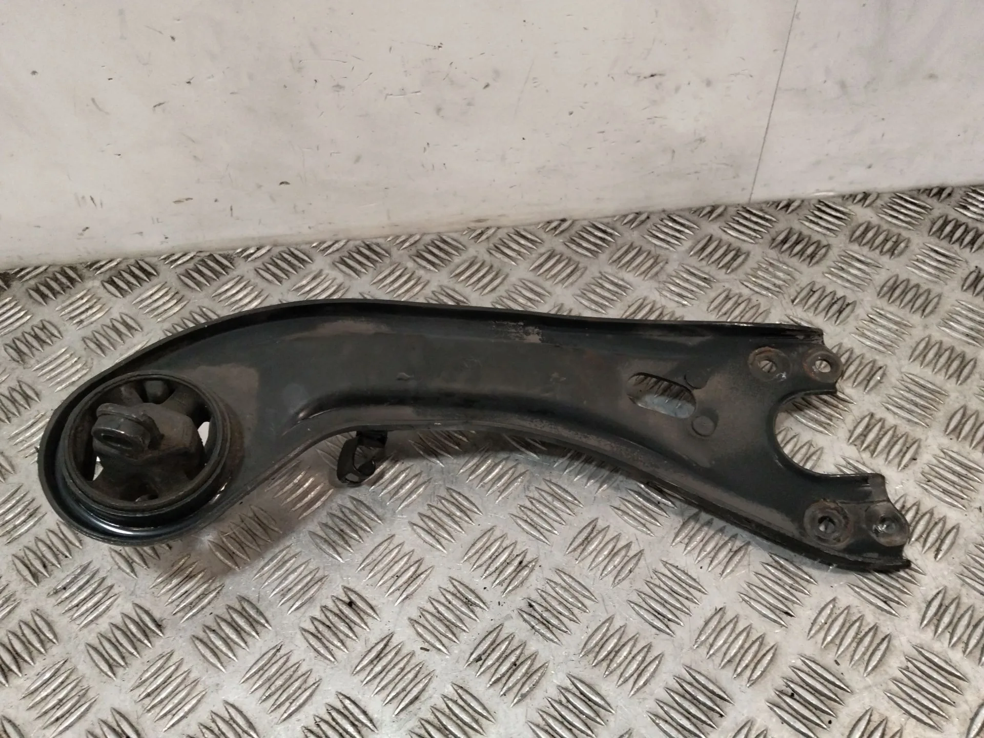 Brazo Suspension Inferior Trasero Derecho para Hyundai Ix35