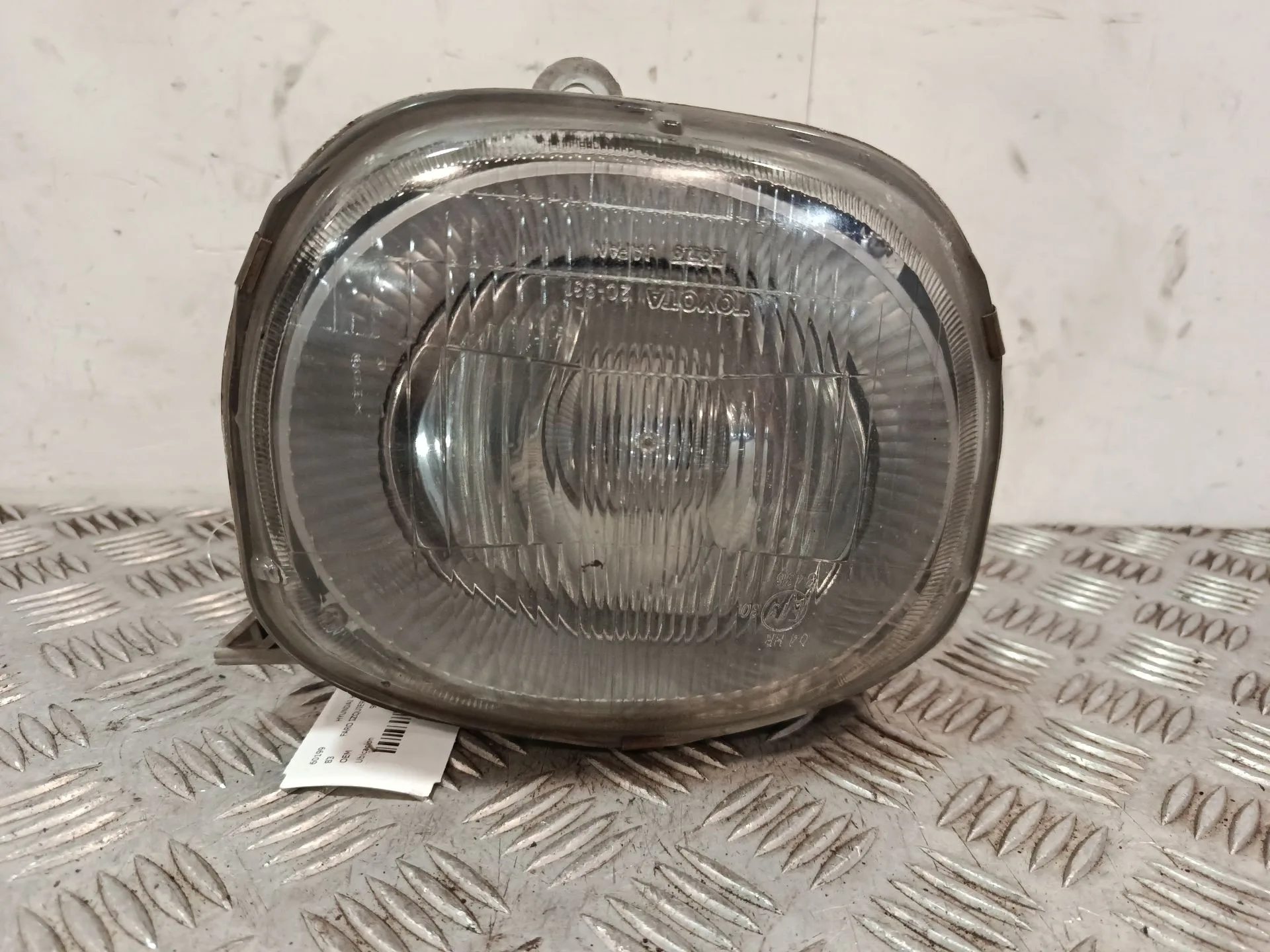 Faro Izquierdo para Hyundai H350 Furgoneta