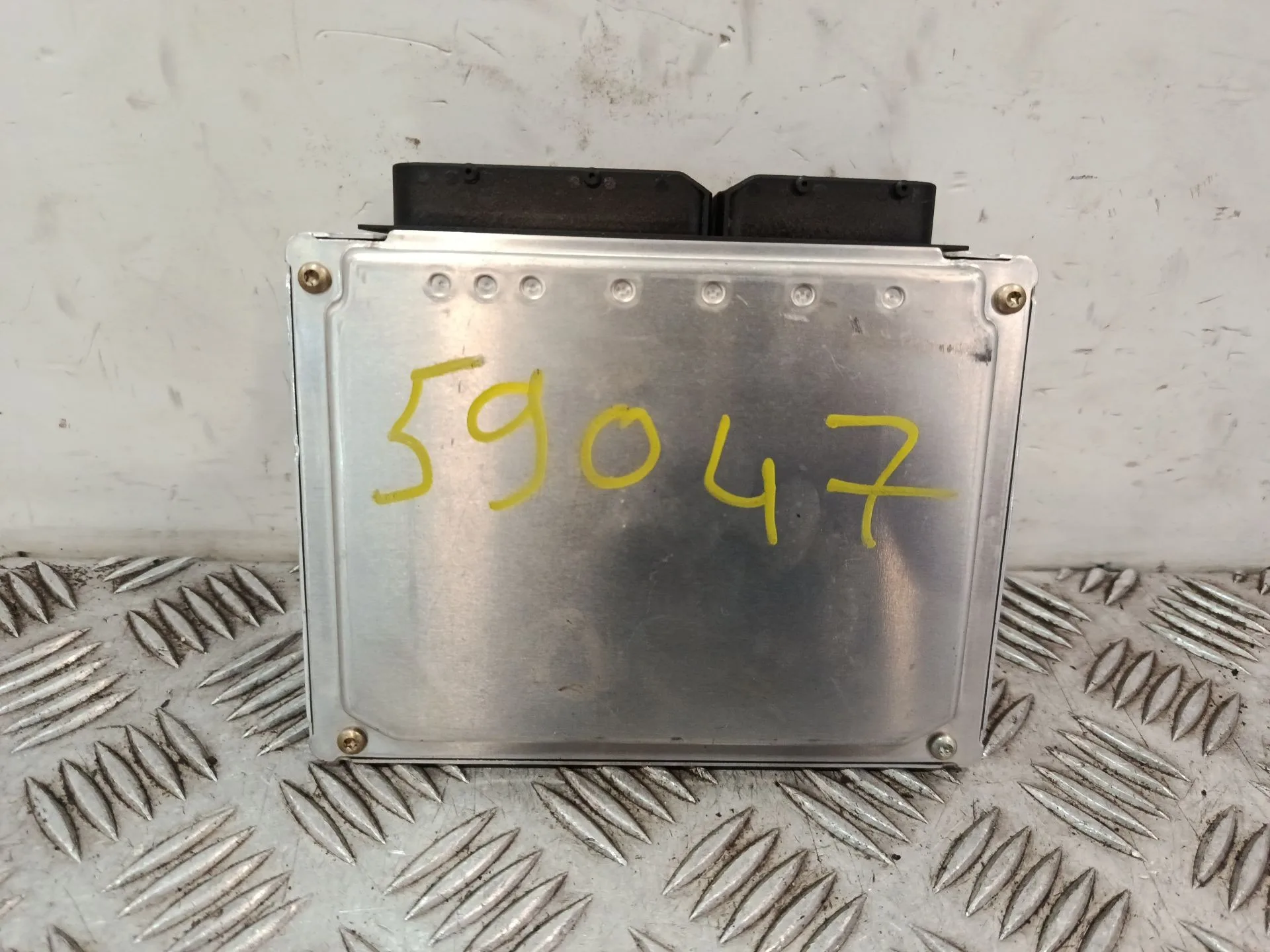 Centralita Motor Uce para Audi A4 B6 (8E2)