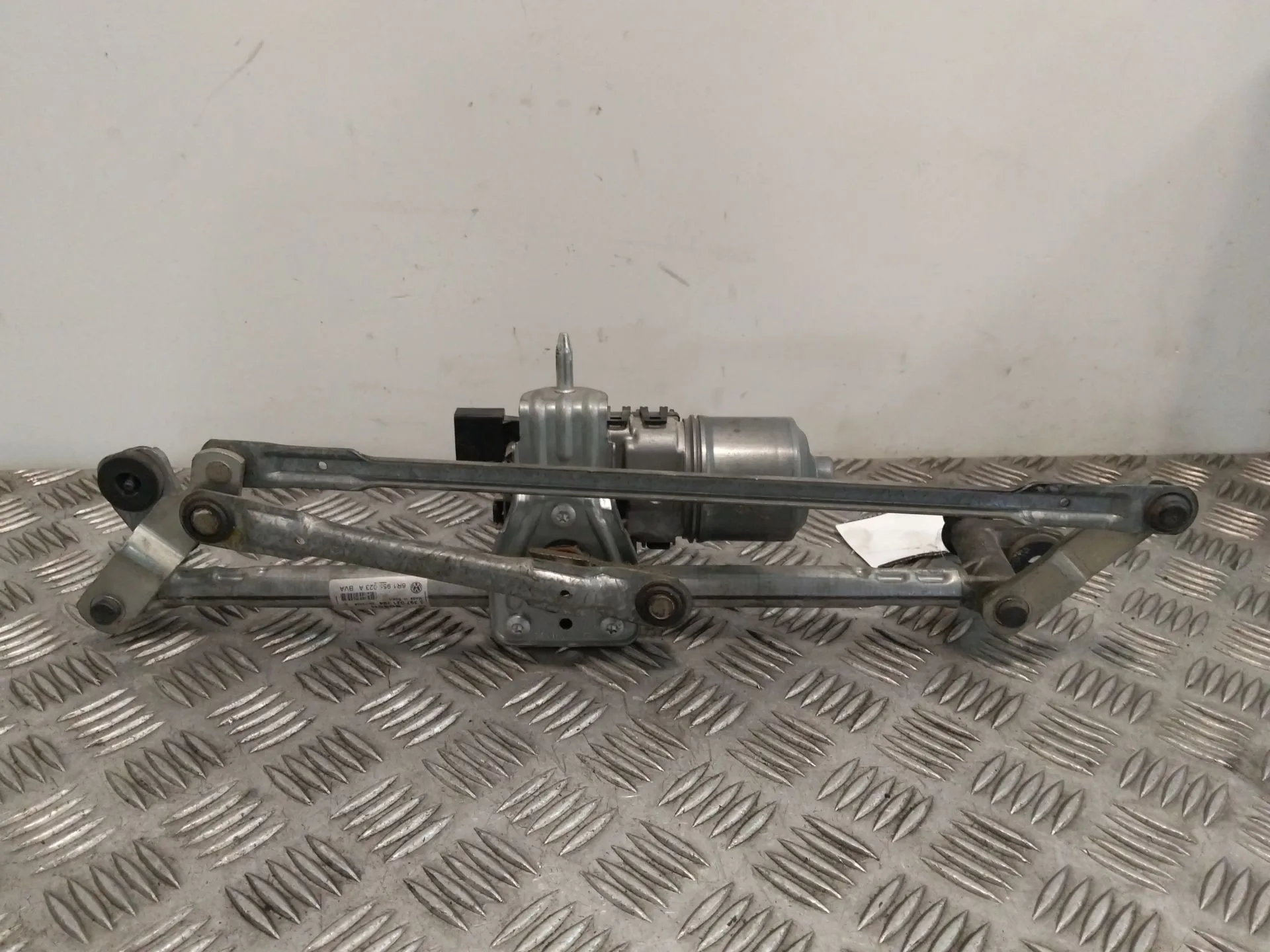 Motor Limpia Delantero para Volkswagen Polo (6R1)