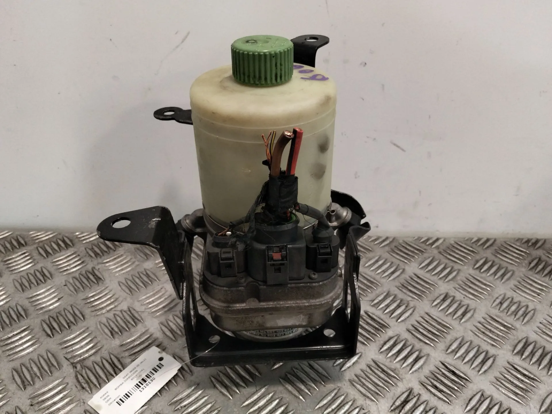 Bomba Direccion para Seat Ibiza Iii (6L1)
