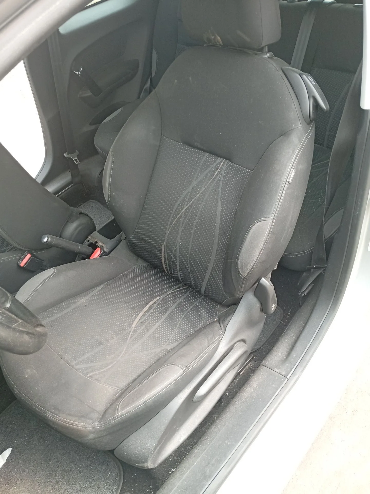 Asiento Delantero Izquierdo para Peugeot 208 I (Ca_, Cc_)