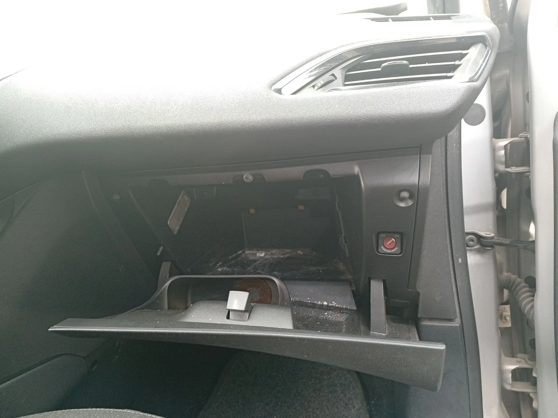 Guantera para Peugeot 208 I (Ca_, Cc_)