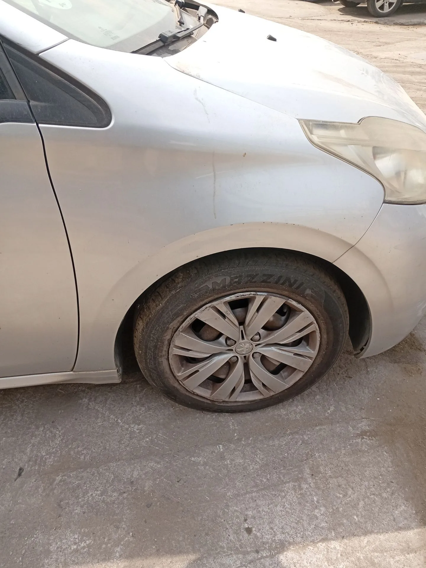 Mangueta Delantera Derecha para Peugeot 208 I (Ca_, Cc_)