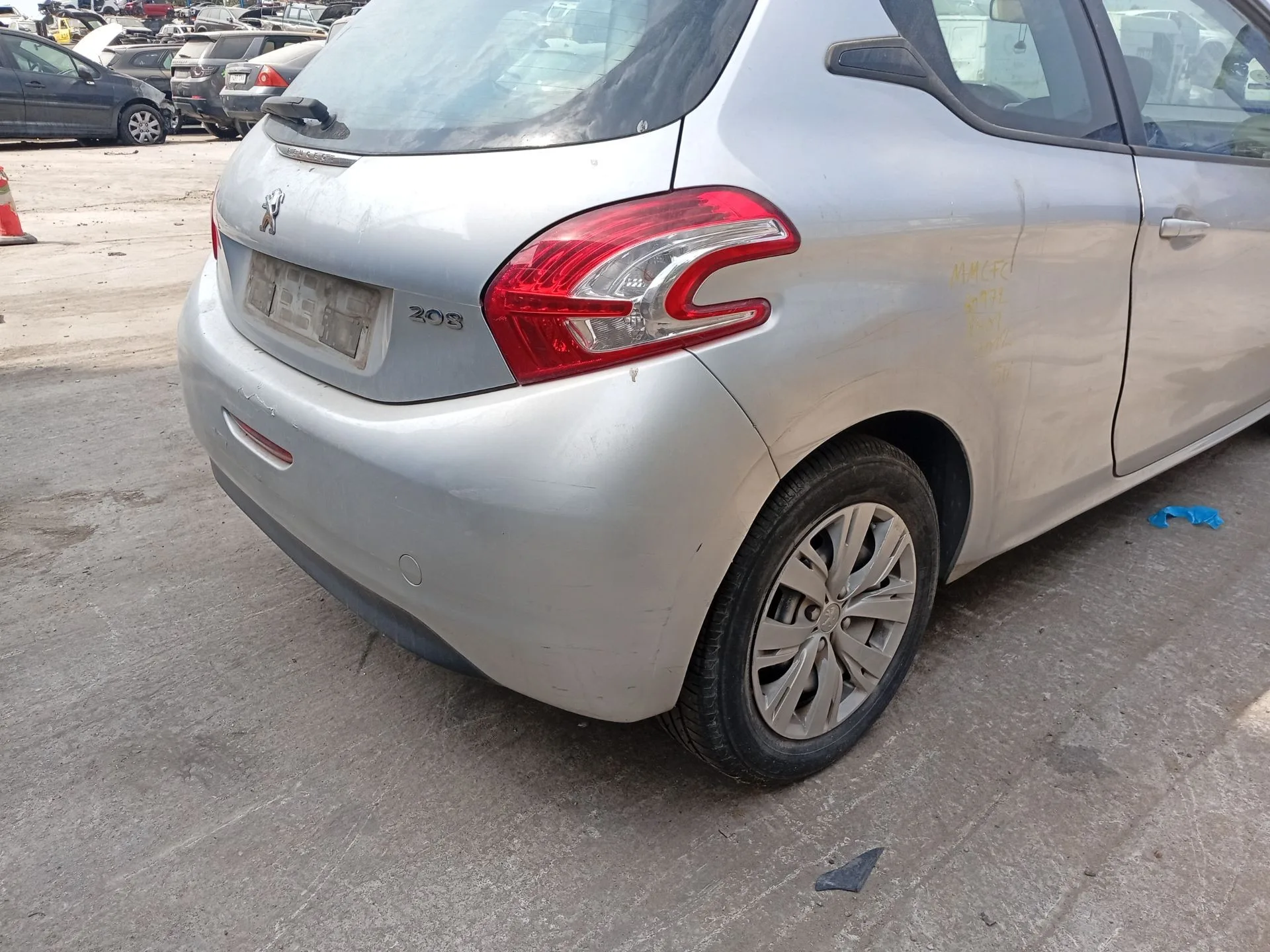 Paragolpes Trasero para Peugeot 208 I (Ca_, Cc_)