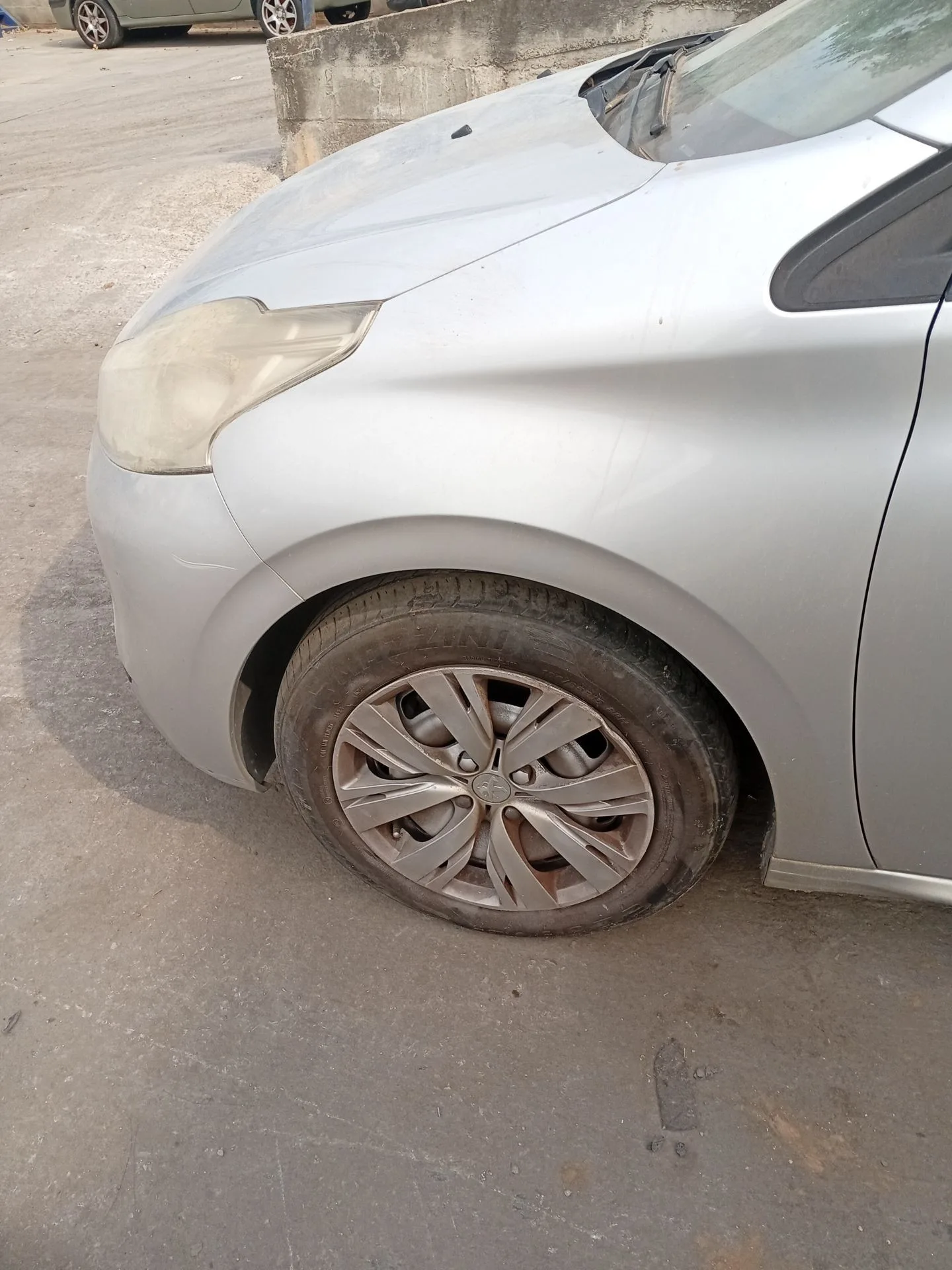 Paso De Rueda Delantero Izquierdo para Peugeot 208 I (Ca_, Cc_)