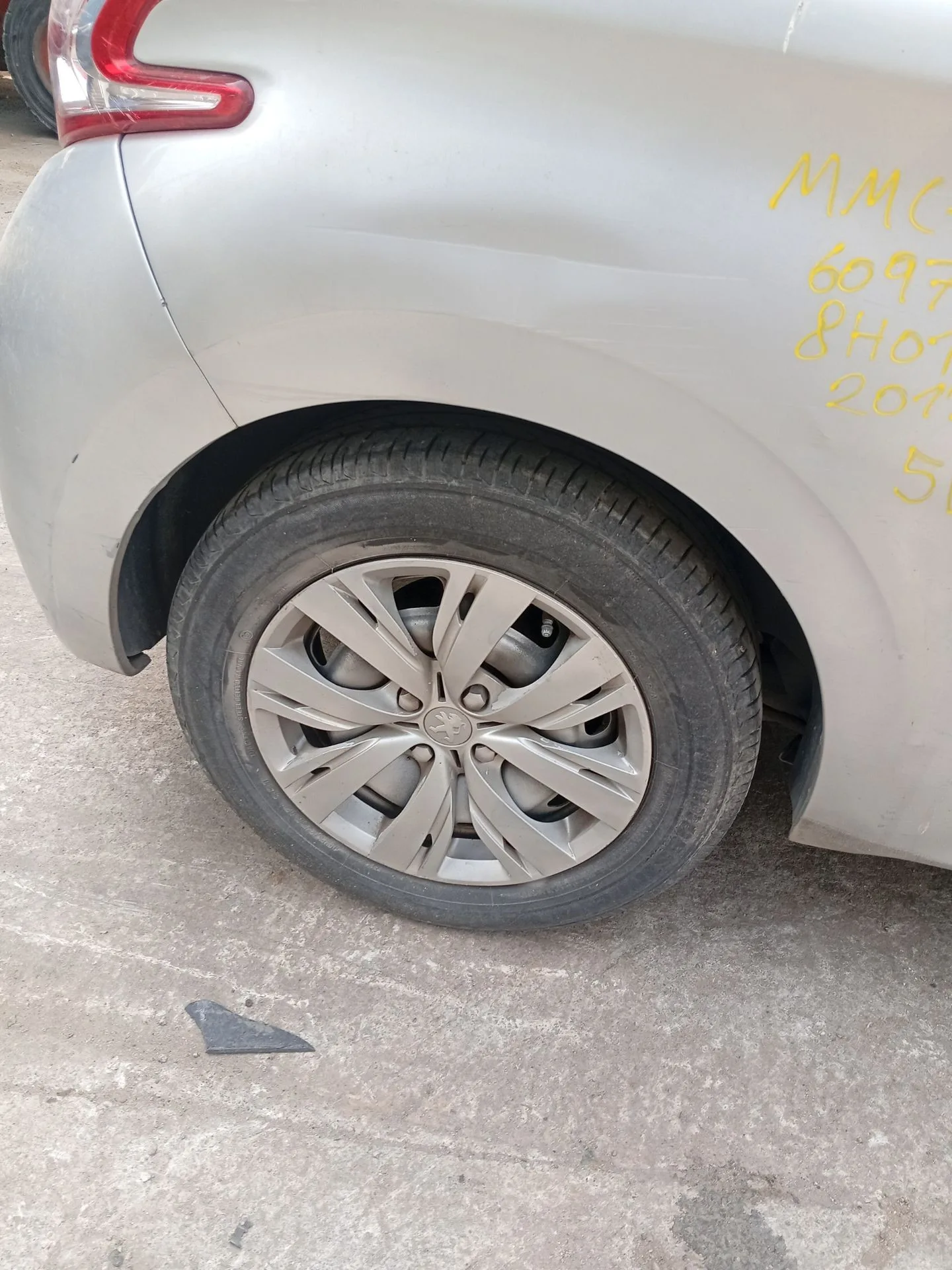 Paso De Rueda Trasero Derecho para Peugeot 208 I (Ca_, Cc_)