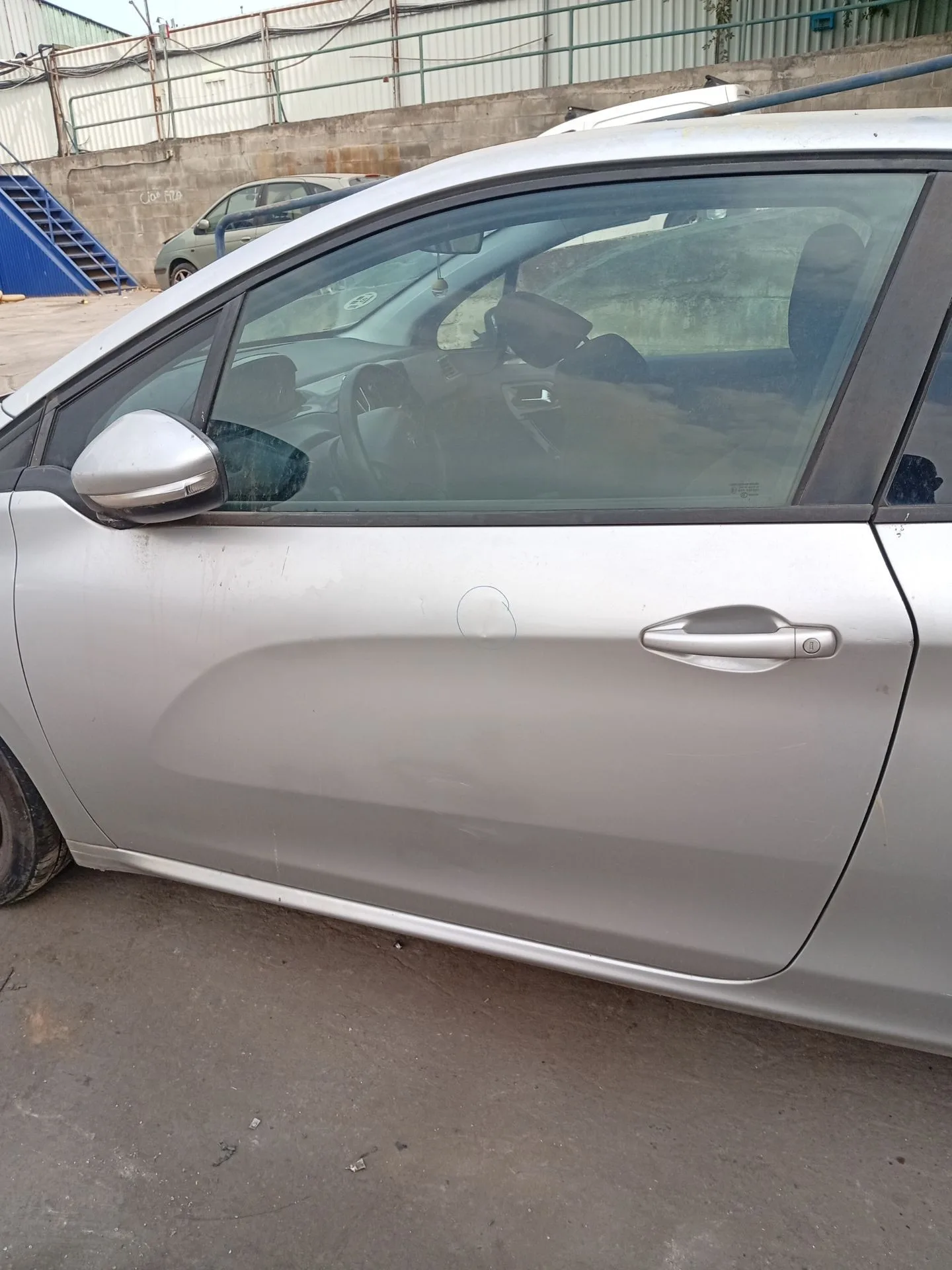 Puerta Delantera Izquierda para Peugeot 208 I (Ca_, Cc_)