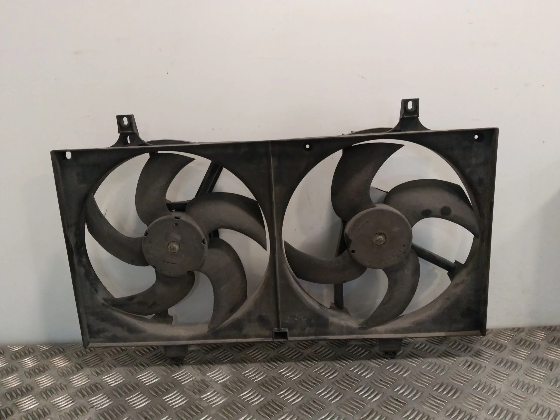 Electroventilador para Land Rover Discovery Iii (L319)