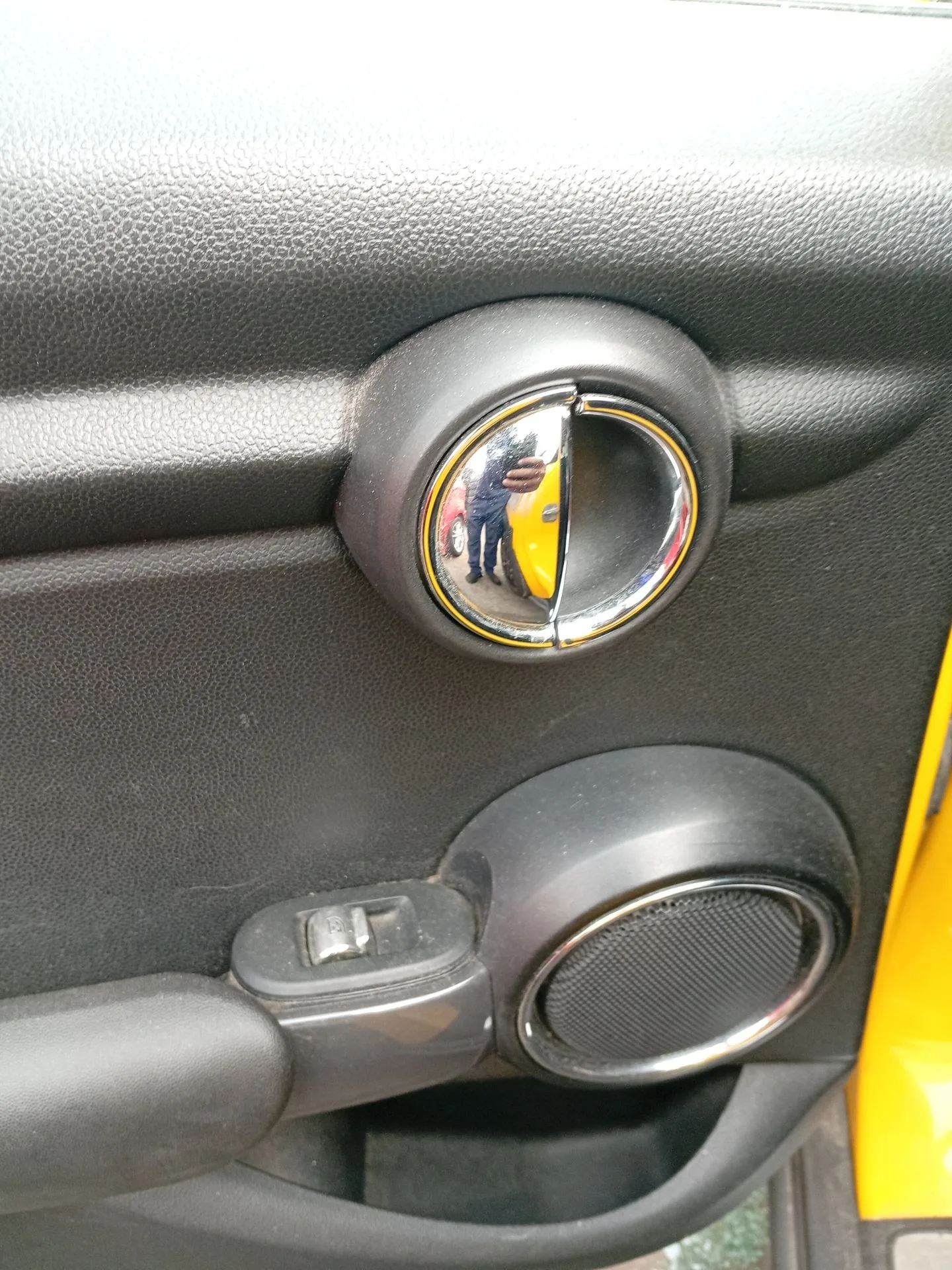 Maneta Interior Trasera Izquierda para Mini Mini (F55)