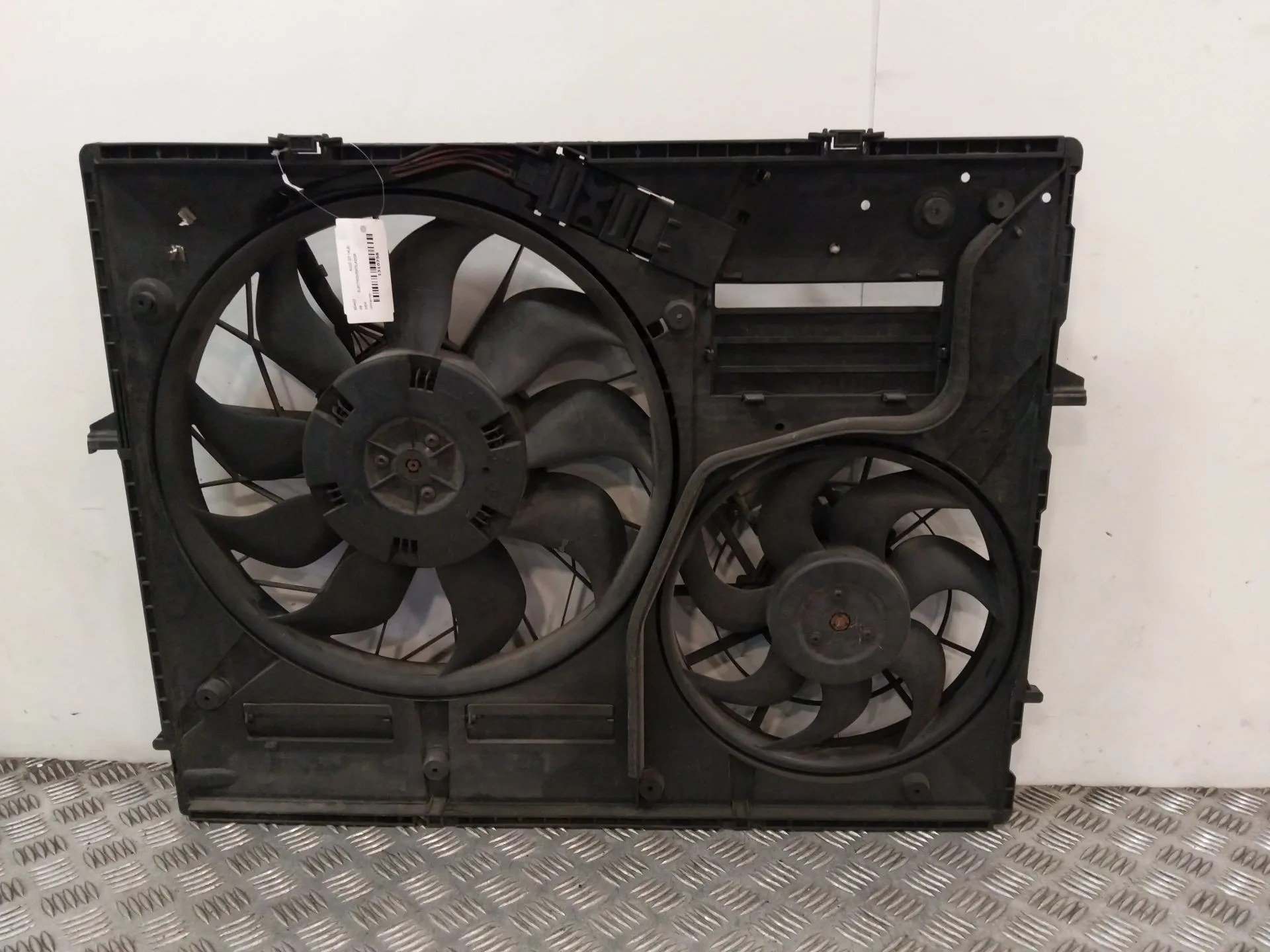 Electroventilador para Audi Q7 (4Lb)