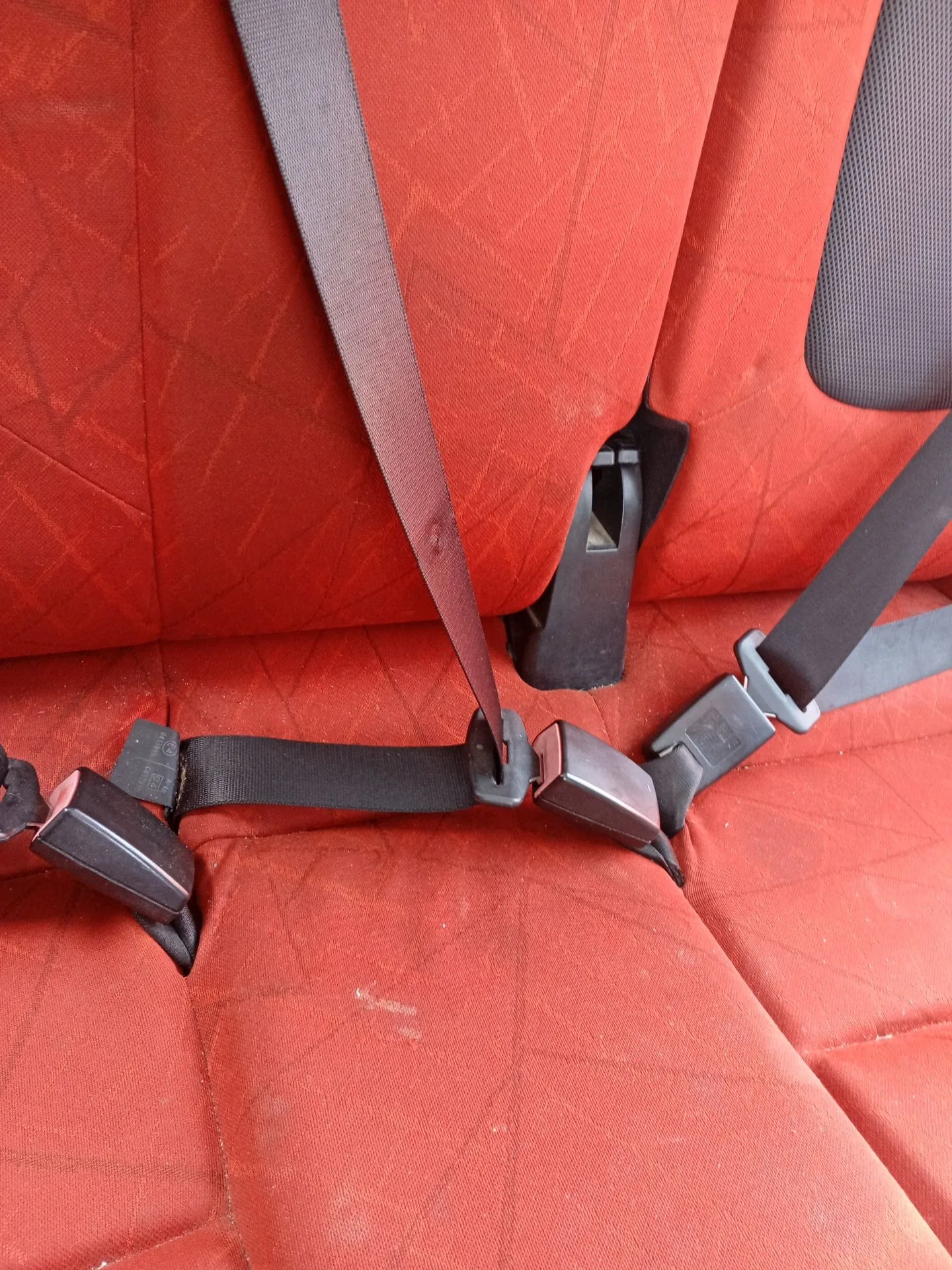 Enganche Cinturon Trasero Central para Smart Forfour (454)