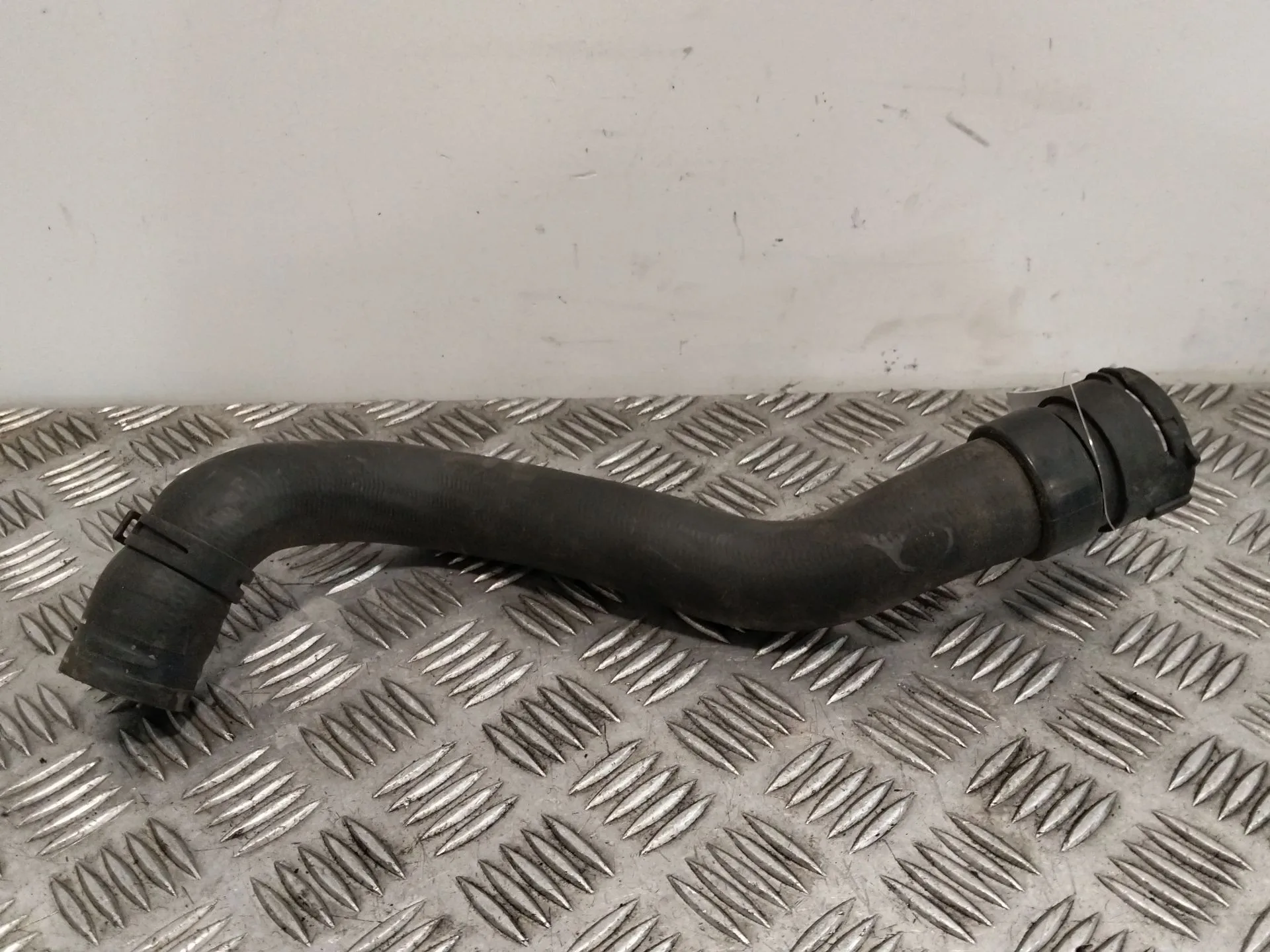 Tubo para Opel Astra J (P10)