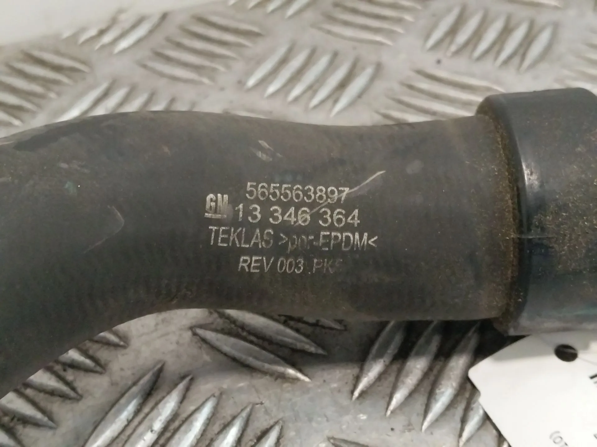 Tubo para Opel Astra J (P10)