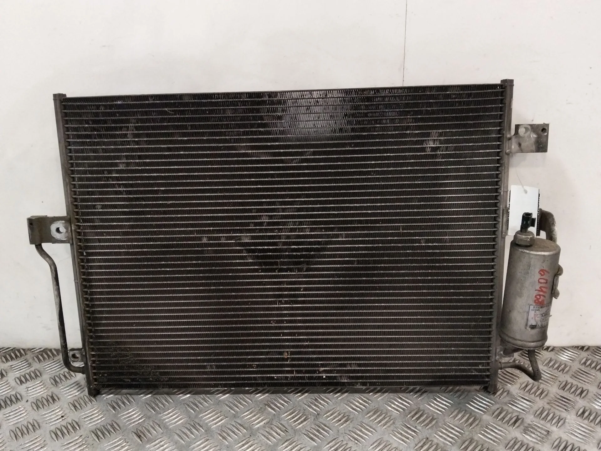 Condensador / Radiador Aire Acondicionado para Ssangyong Rodius I