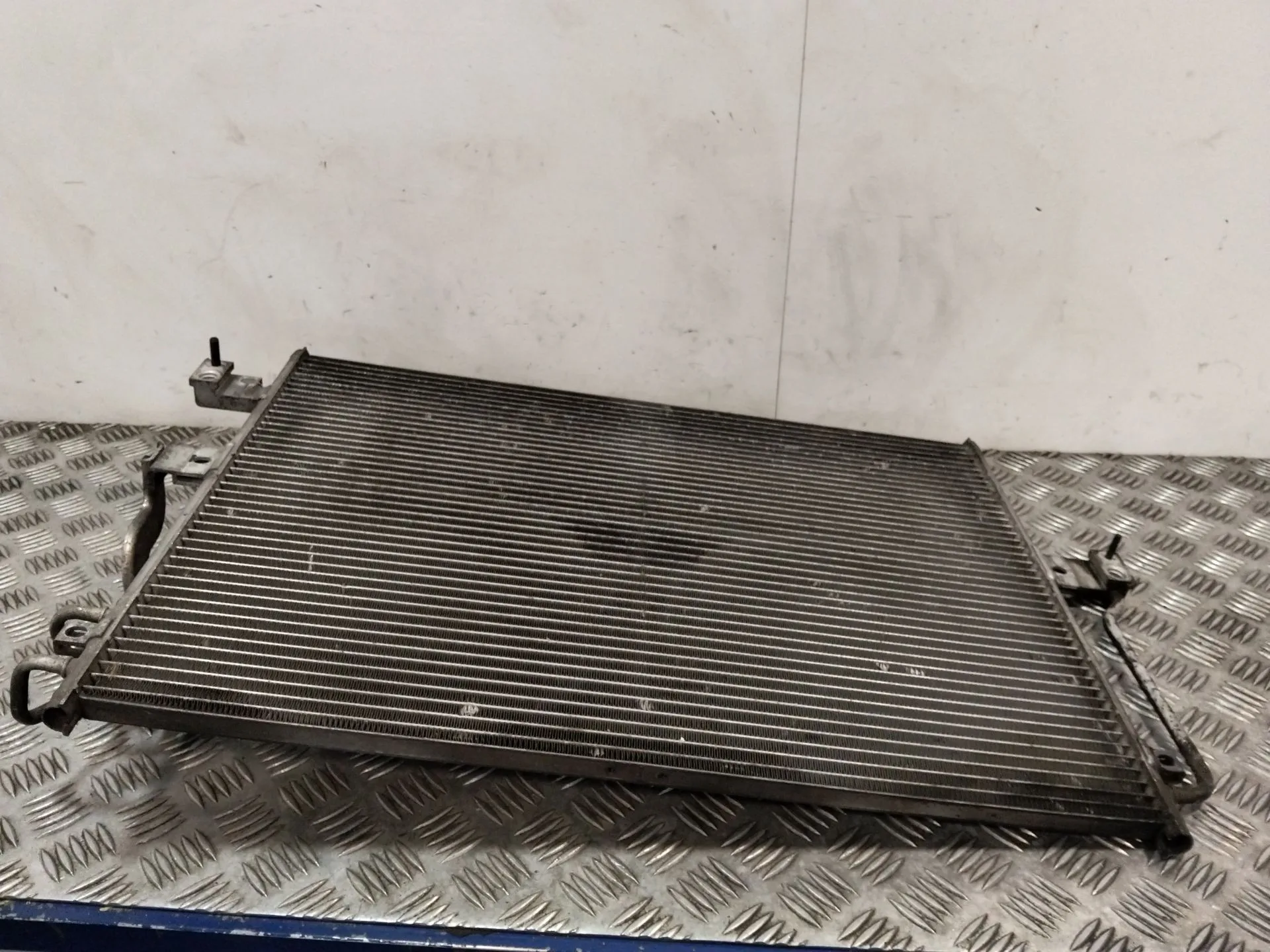 Condensador / Radiador Aire Acondicionado para Ssangyong Rodius I