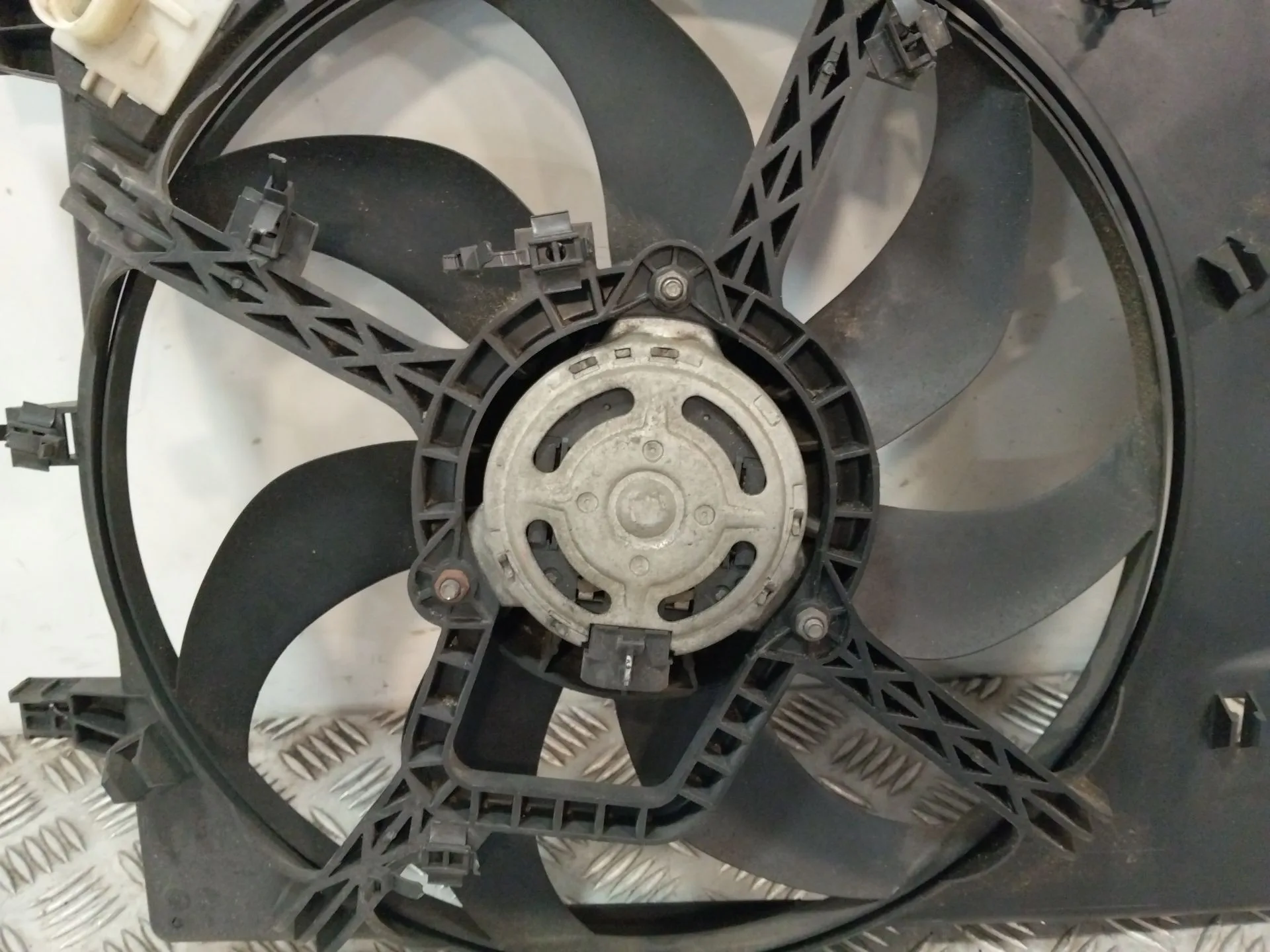 Electroventilador para Opel Corsa D (S07)
