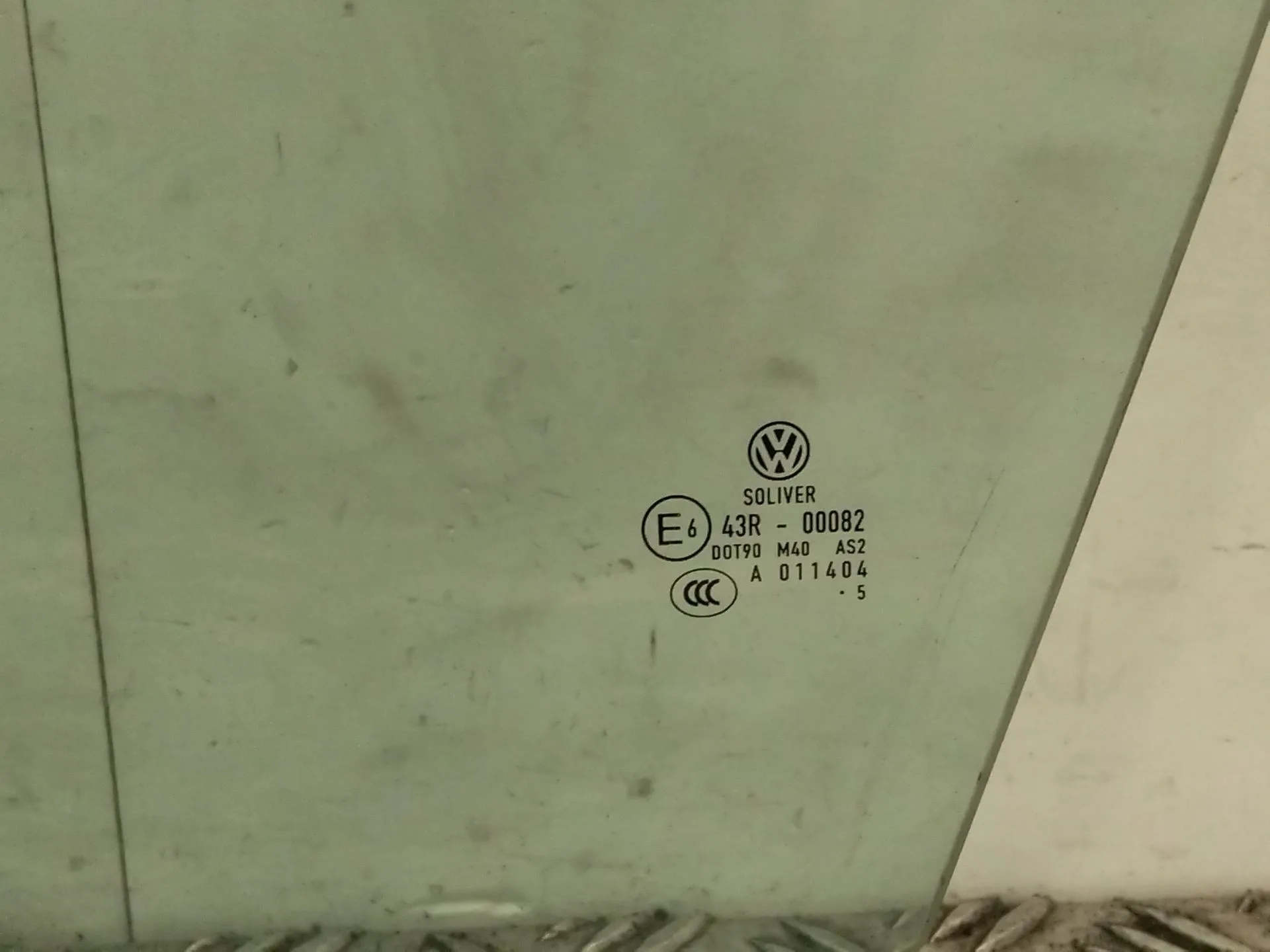 Luna Delantera Izquierda para Volkswagen Passat B6 (3C2)