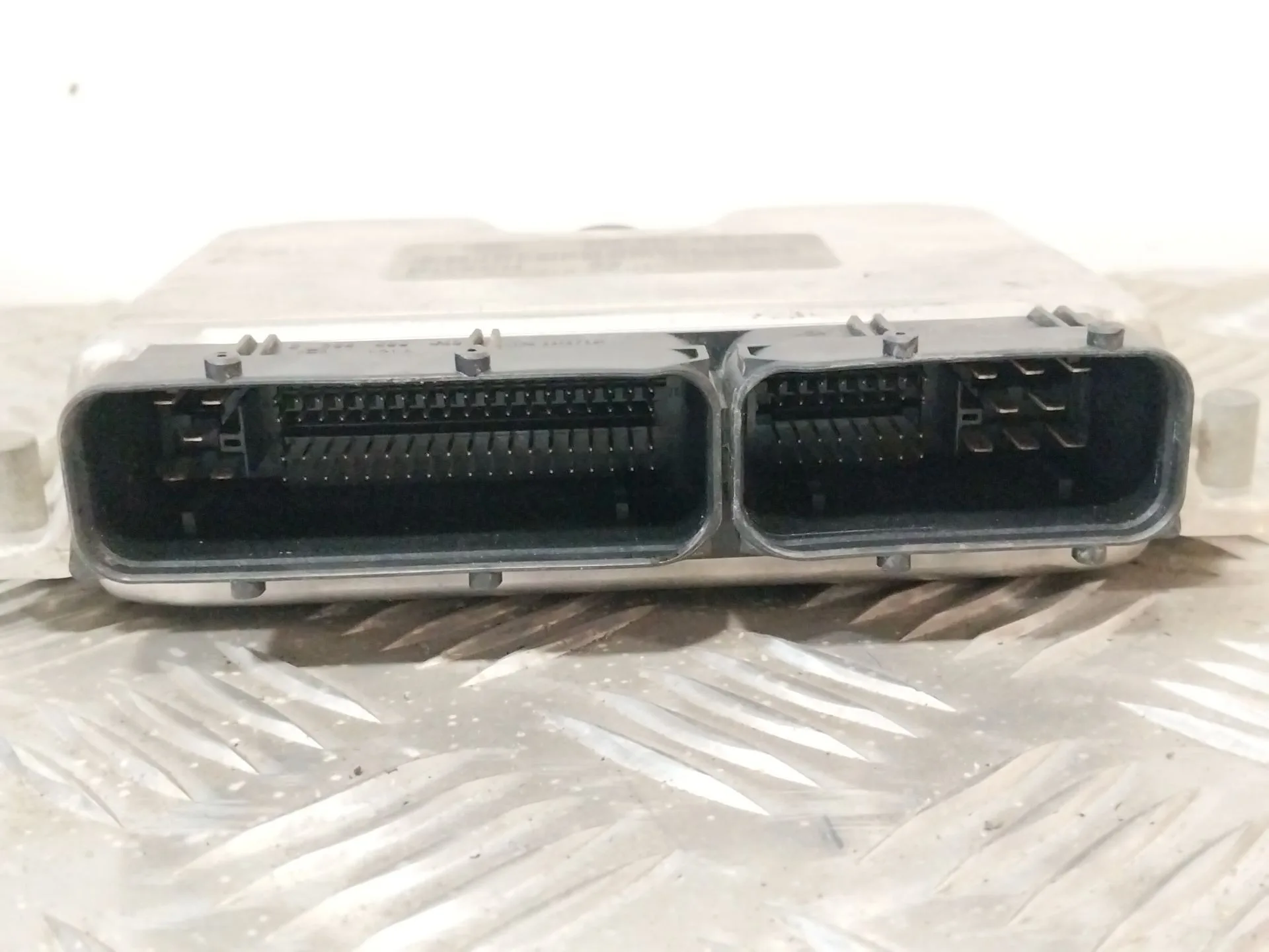 Centralita Motor Uce para Seat Ibiza Iii (6L1)