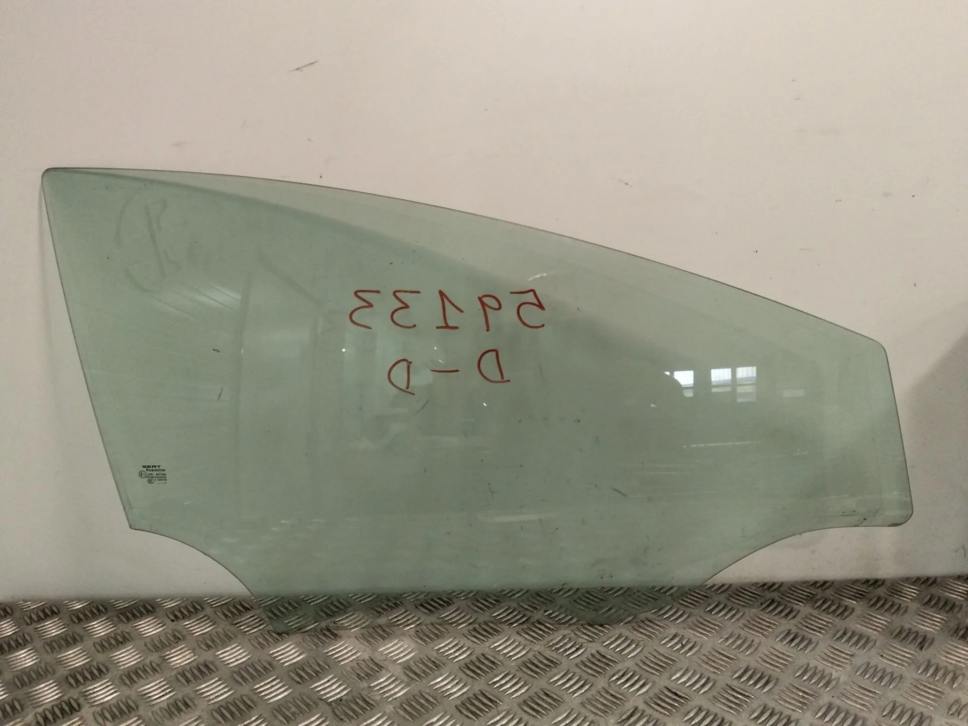 Luna Delantera Derecha para Seat Leon (1P1)